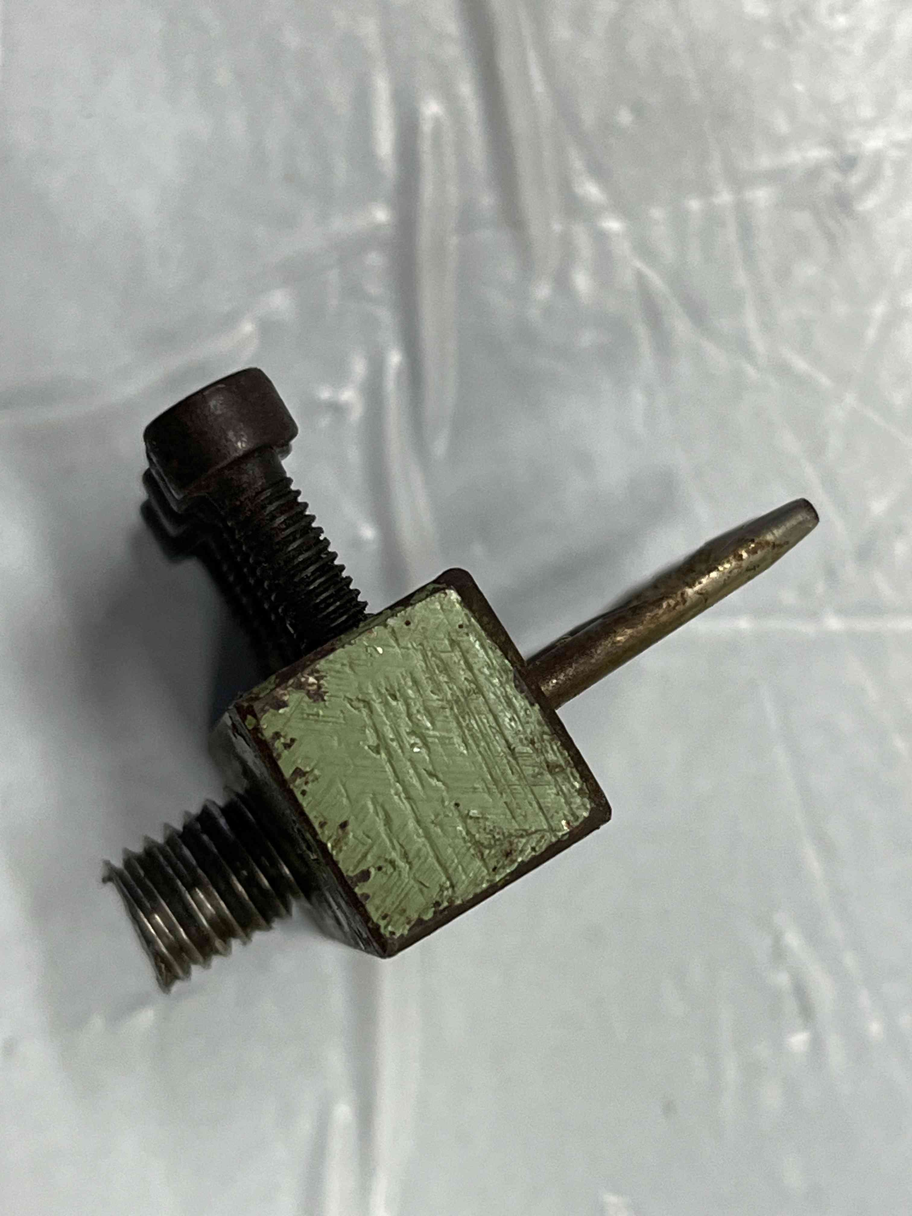 Punch Brass a 5 posti per foratura cuoio in vendita - foto 6