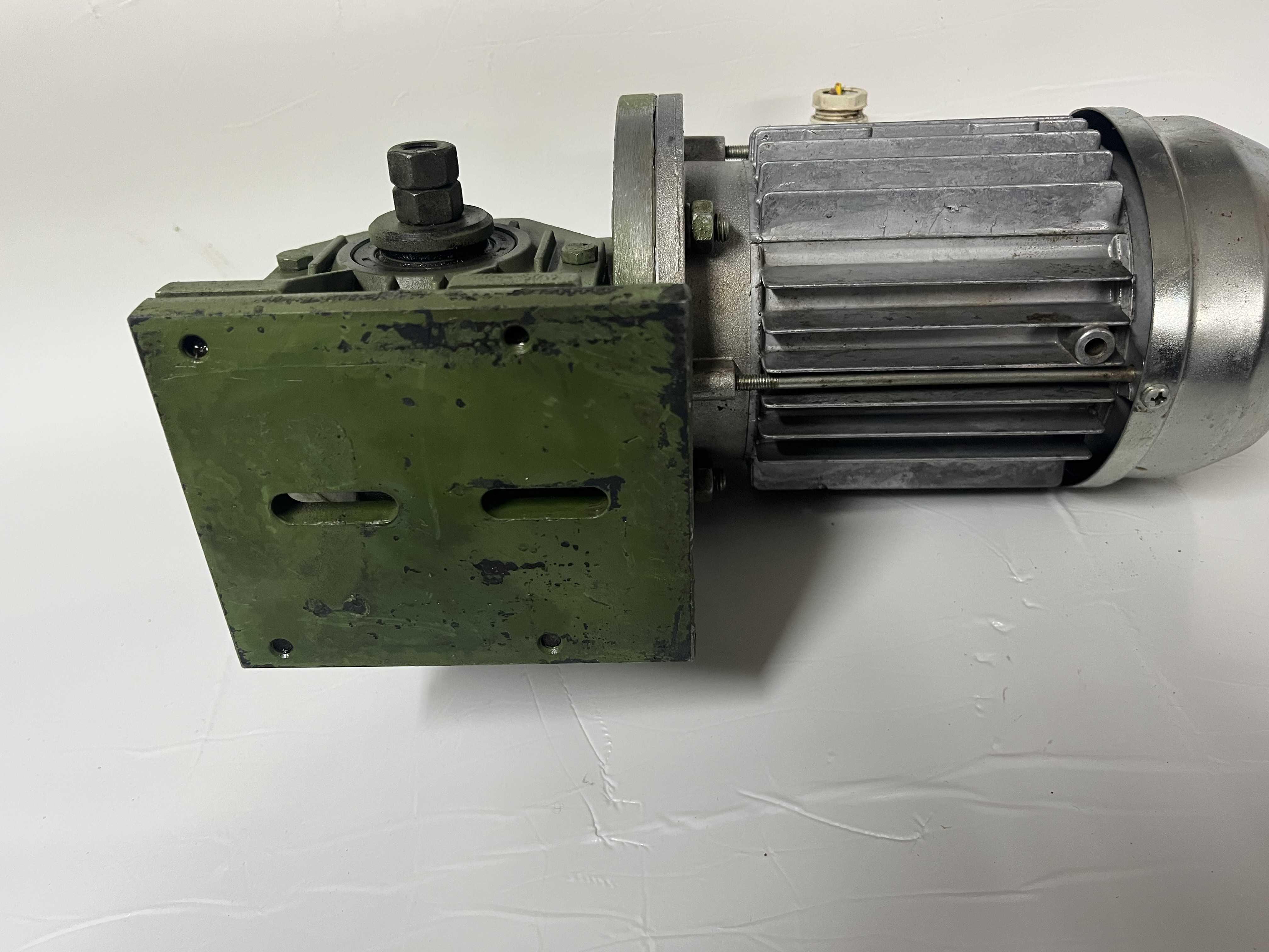 Motoriduttore HP 0,25 – 20:1 1400 giri in vendita - foto 12