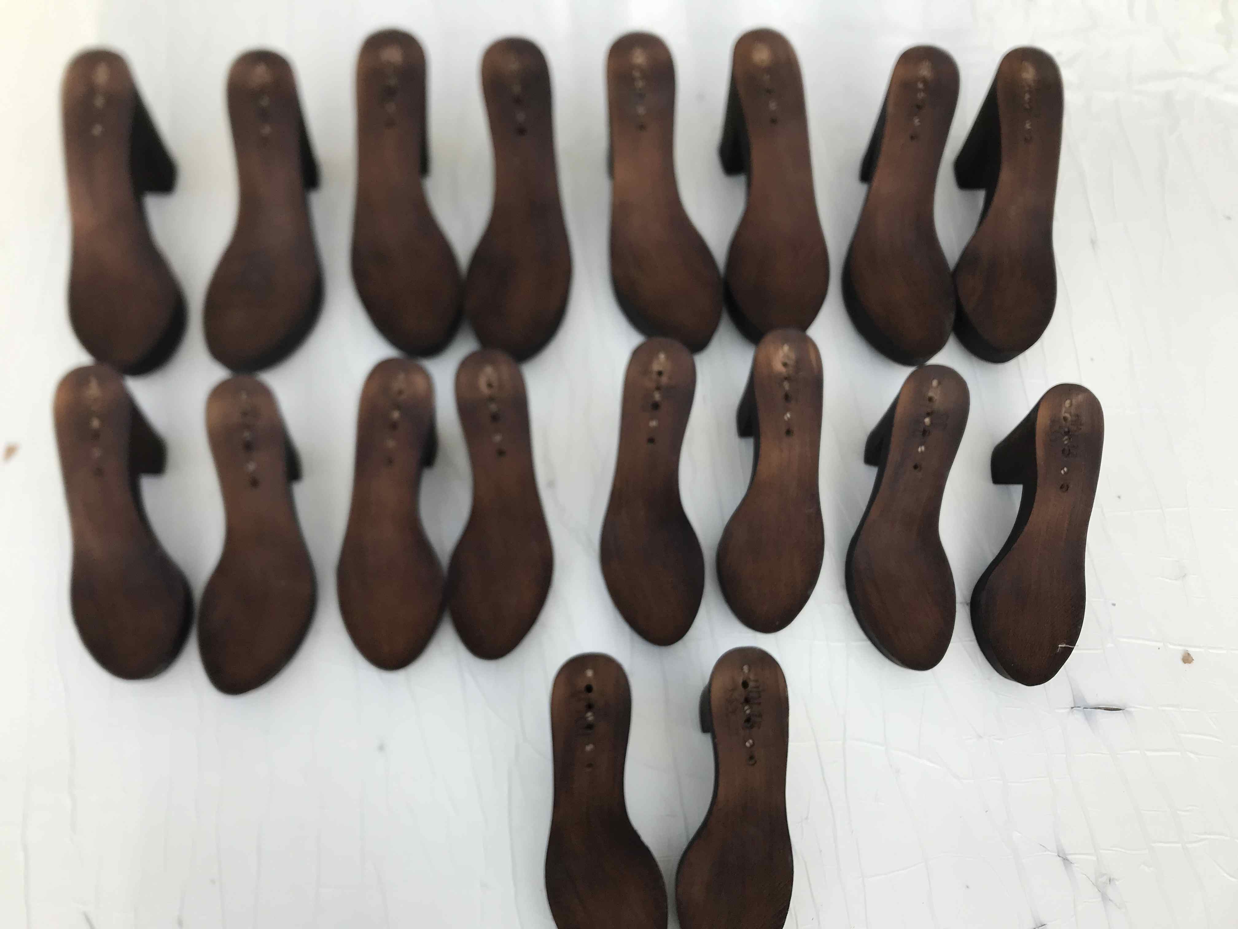 Stock Fondi zoccoli donna bambino 25 al 40 – KG. 150  in vendita - foto 9