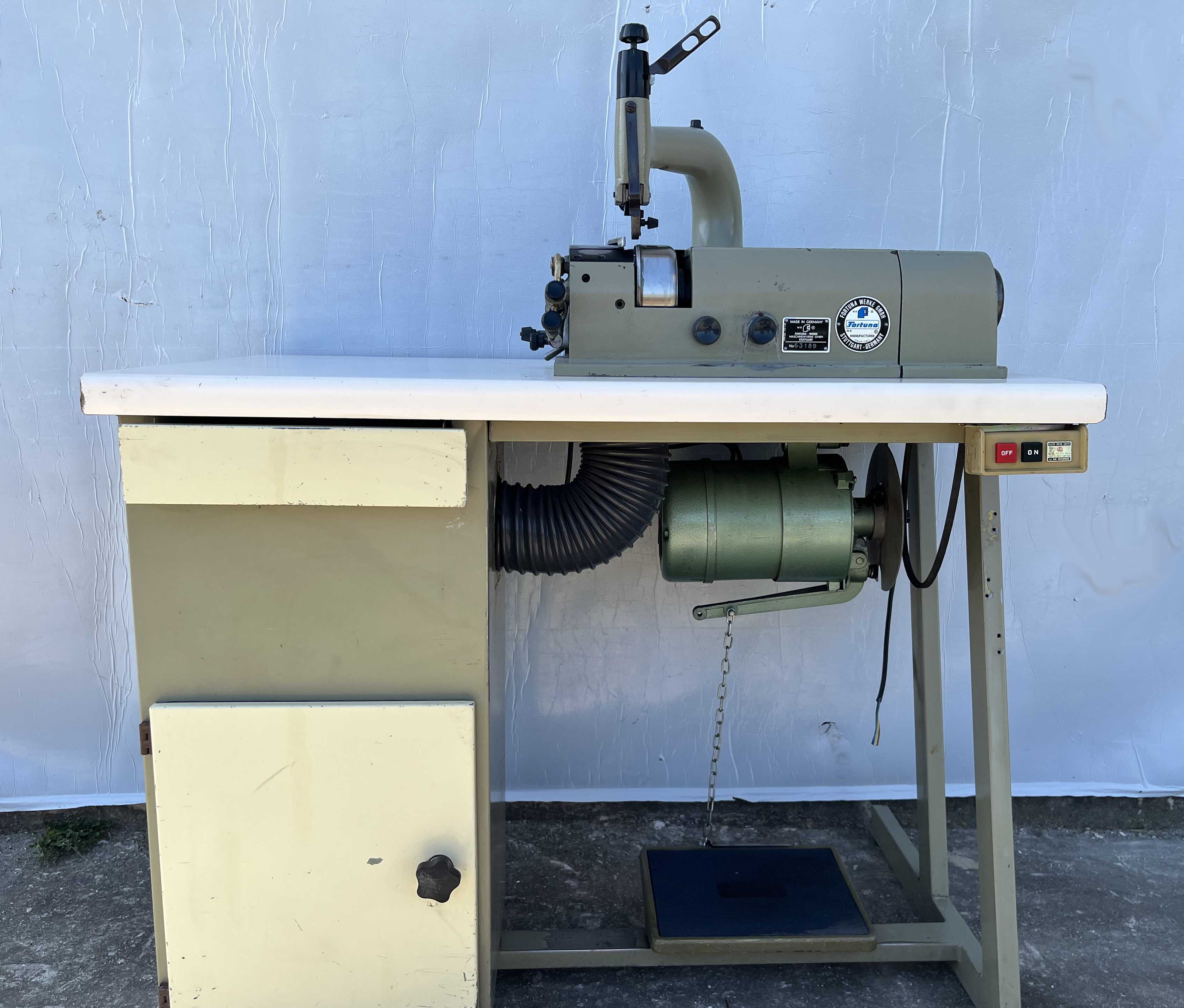 Lavorazione pelli e cuoio in vendita