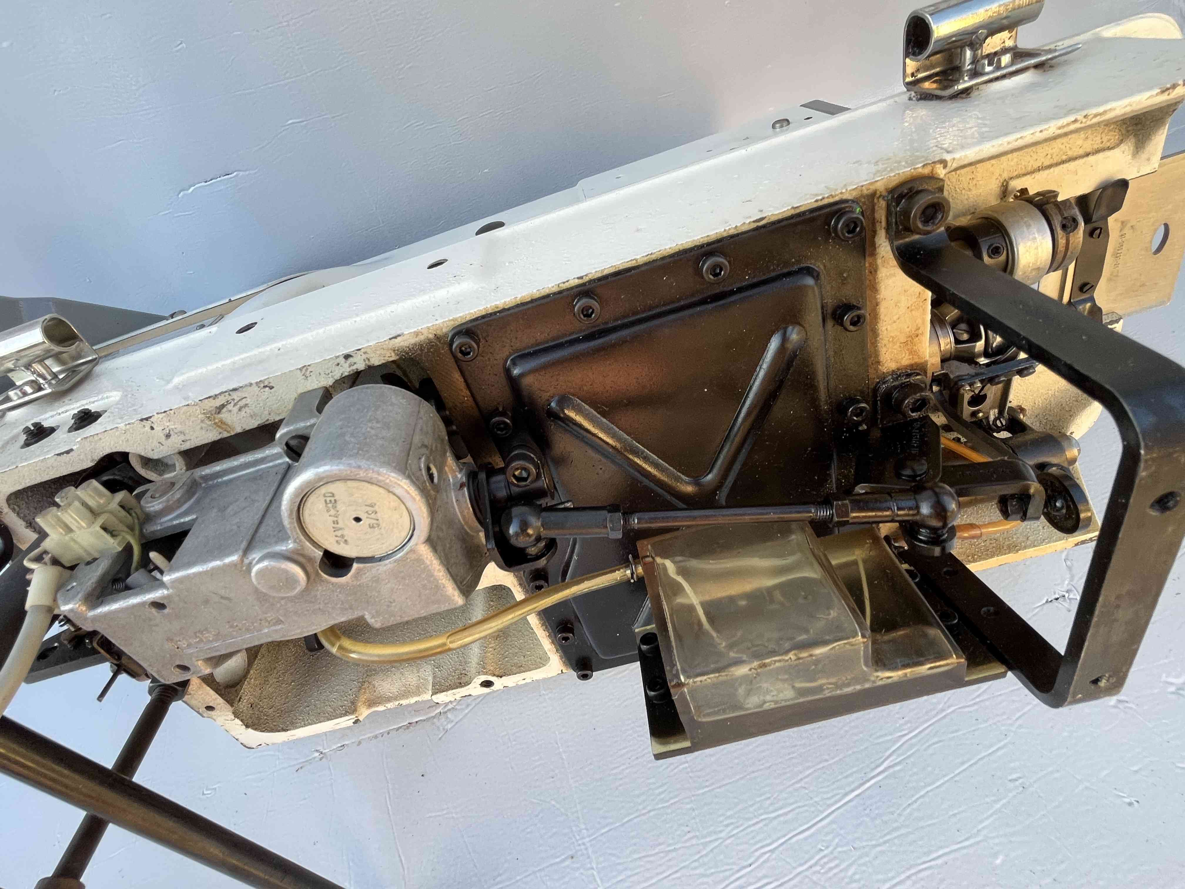 PFAFF 953 Macchina cucire lineare rasafilo in vendita - foto 5
