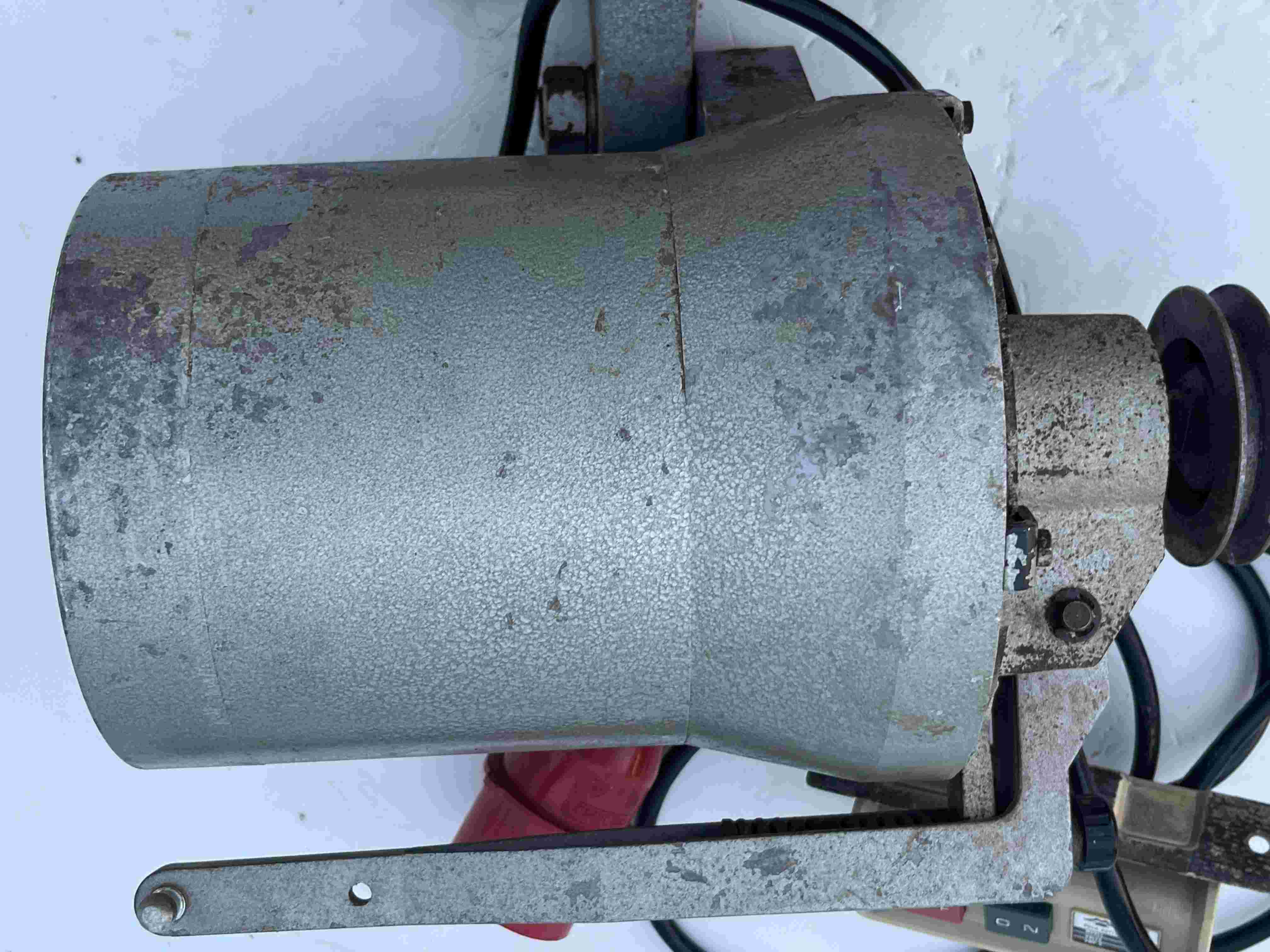 L33 Motore macchina da Cucire trifase 2800 giri in vendita - foto 6