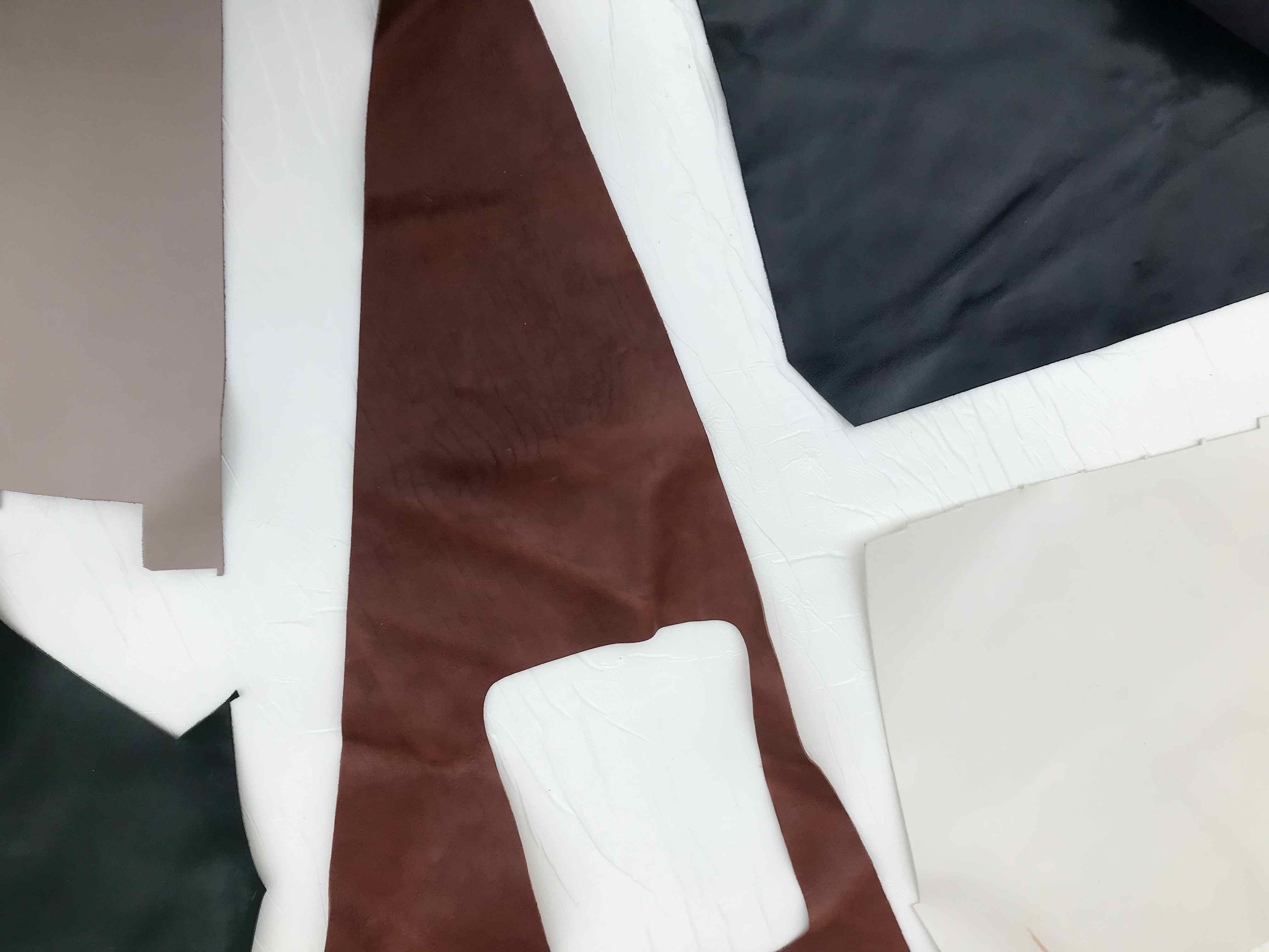 Scampolo ritagli e pezzami pelle a vegetale - KG. 500 in vendita - foto 9