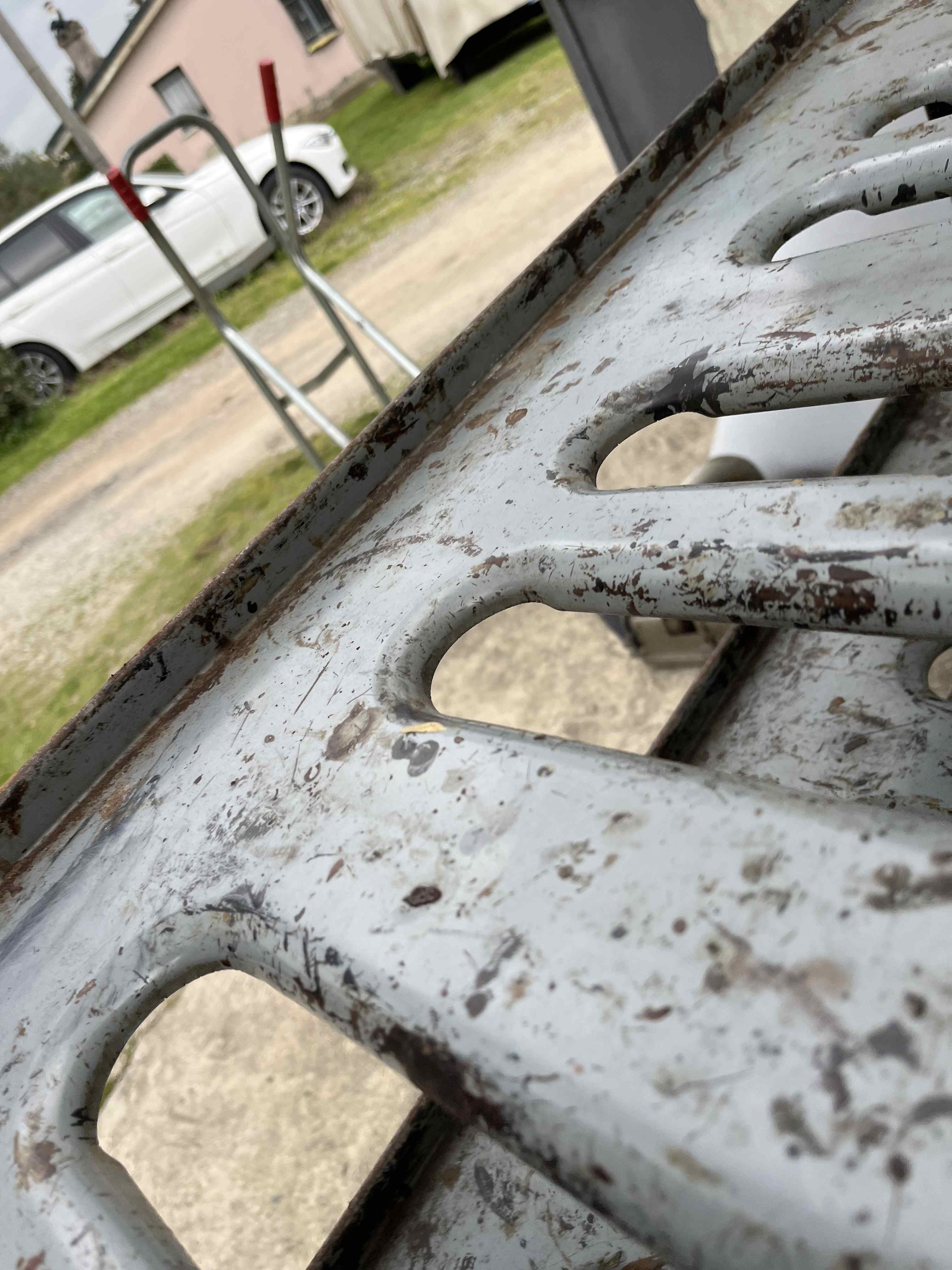 Carrello con incavi per lavorazione calzature  in vendita - foto 7