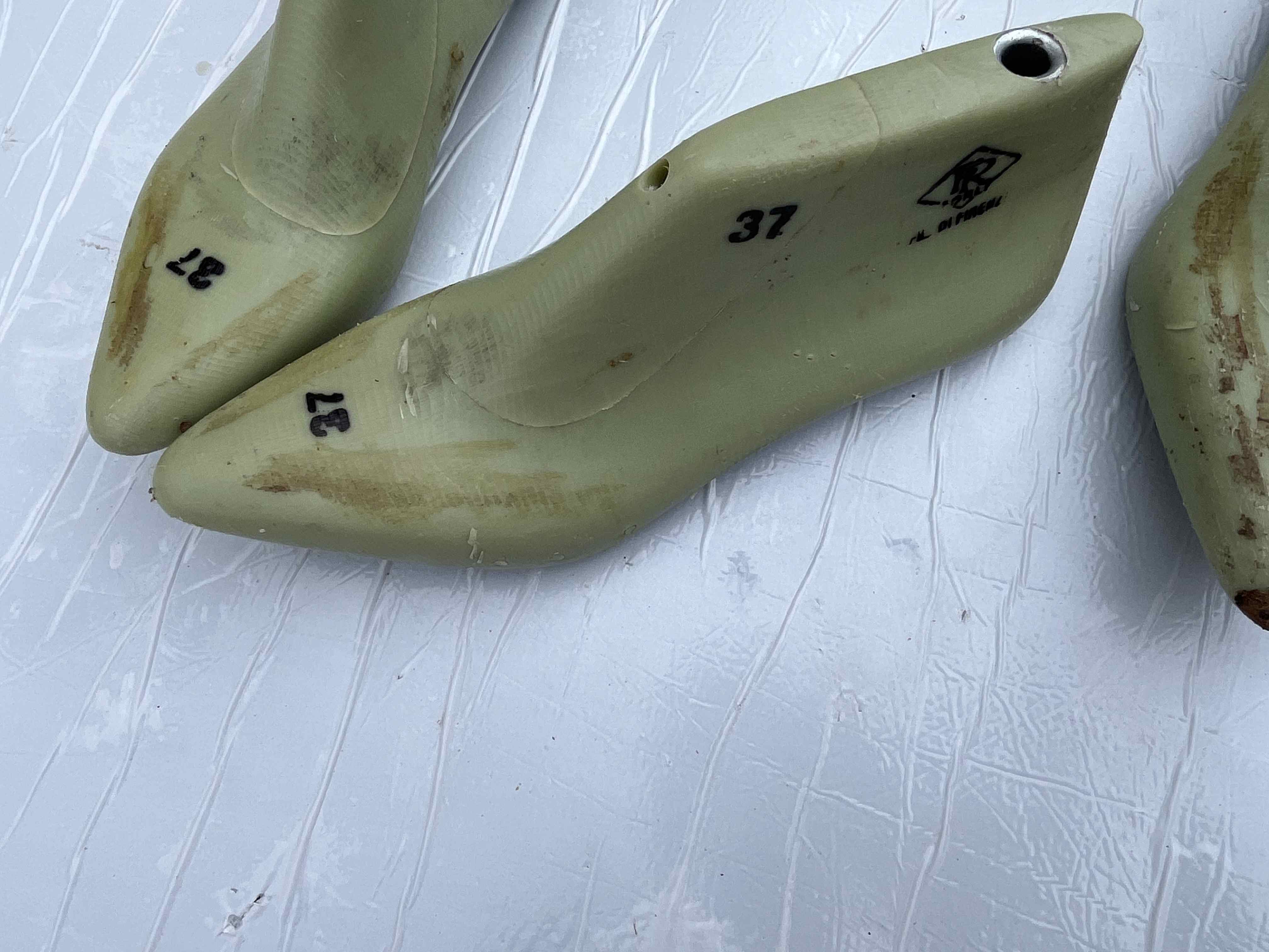 Forme calzolaio dècolletè punta sfilata dal 35 al 40 in vendita - foto 3
