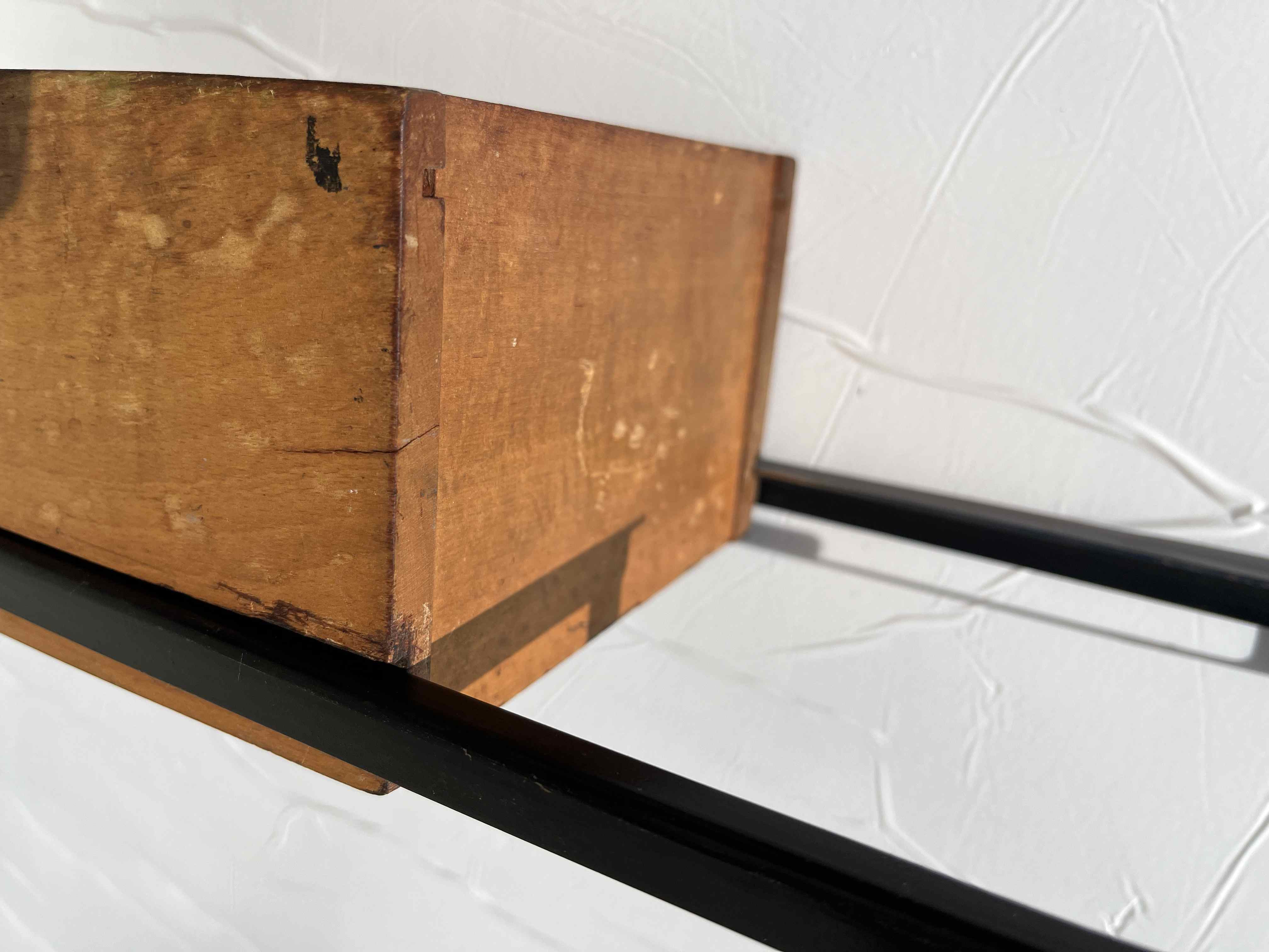 Cassetto in legno per macchina da cucire industriali  in vendita - foto 5