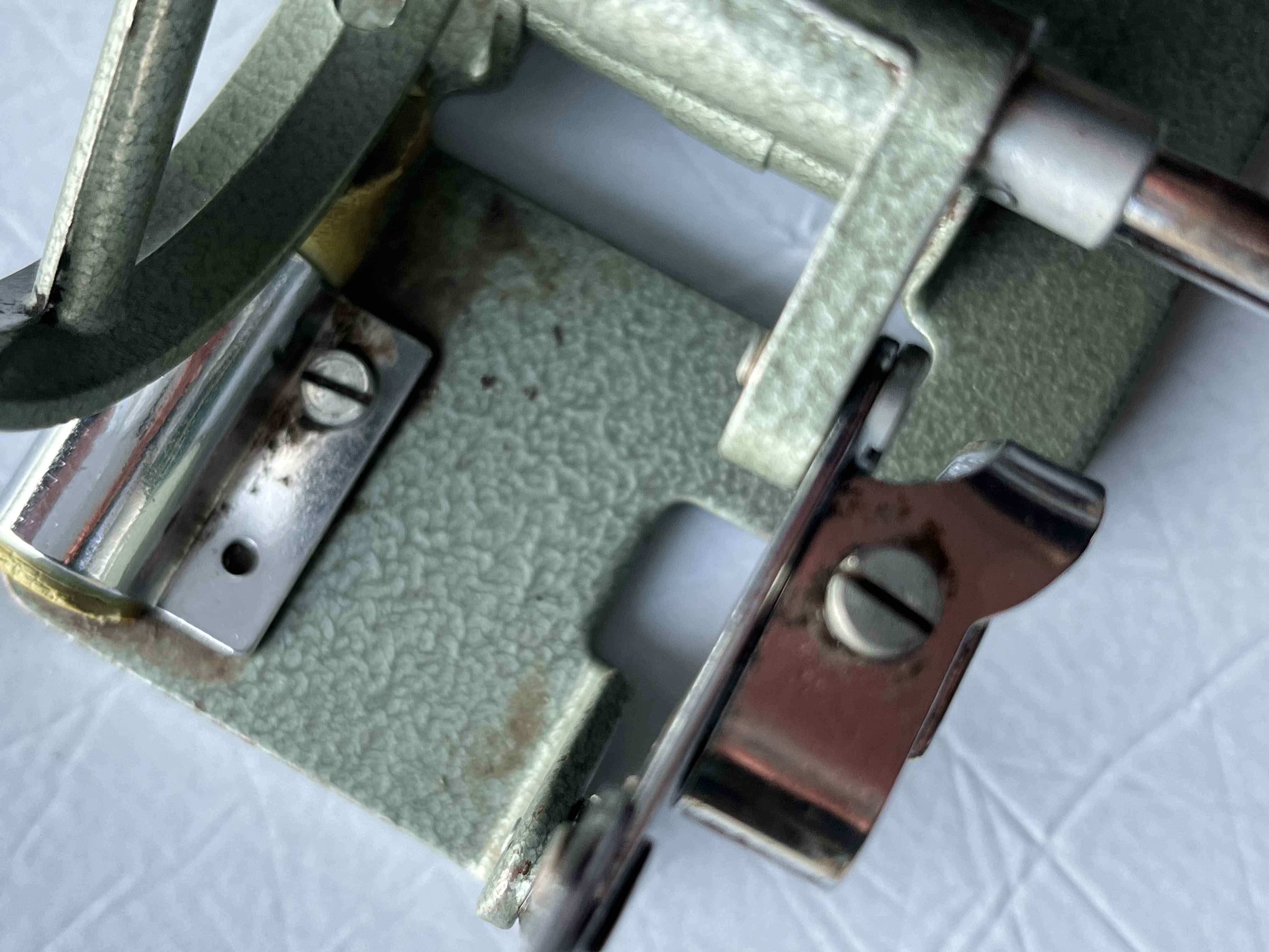 Refrey avvolgitore automatico spolina macchina cucire  in vendita - foto 4