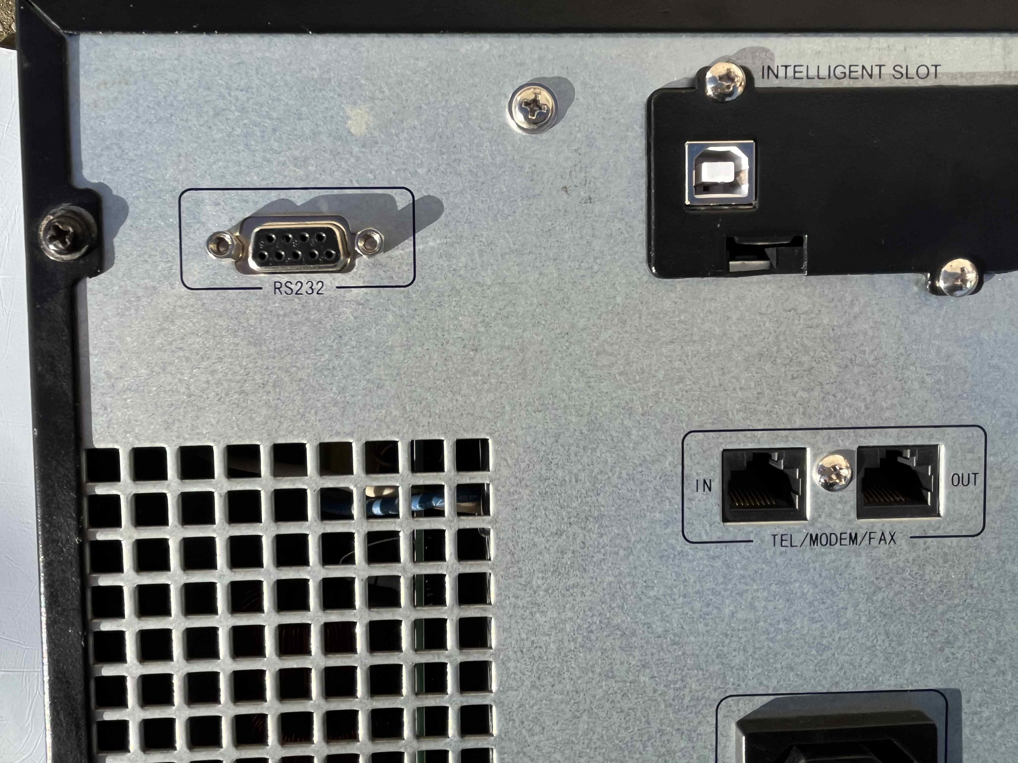 Gruppo di Continuità (Ups) model 3KVA in vendita - foto 3
