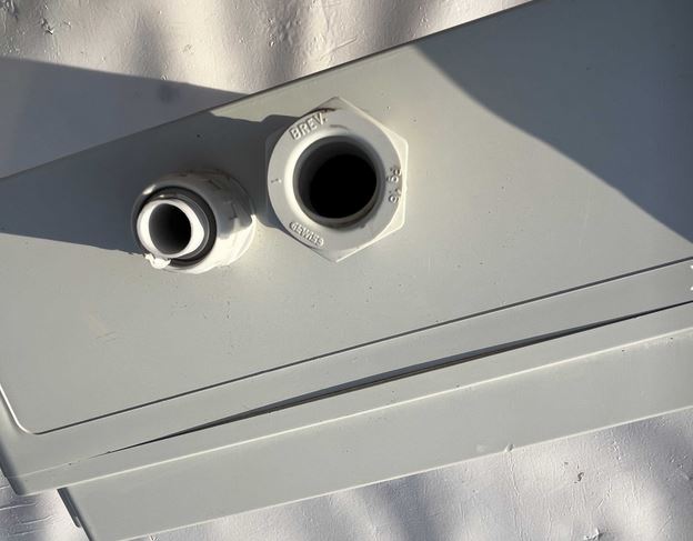 Presa CEE Palazzoli 3P+N+T 32A 400V fusibile in vendita - foto 3