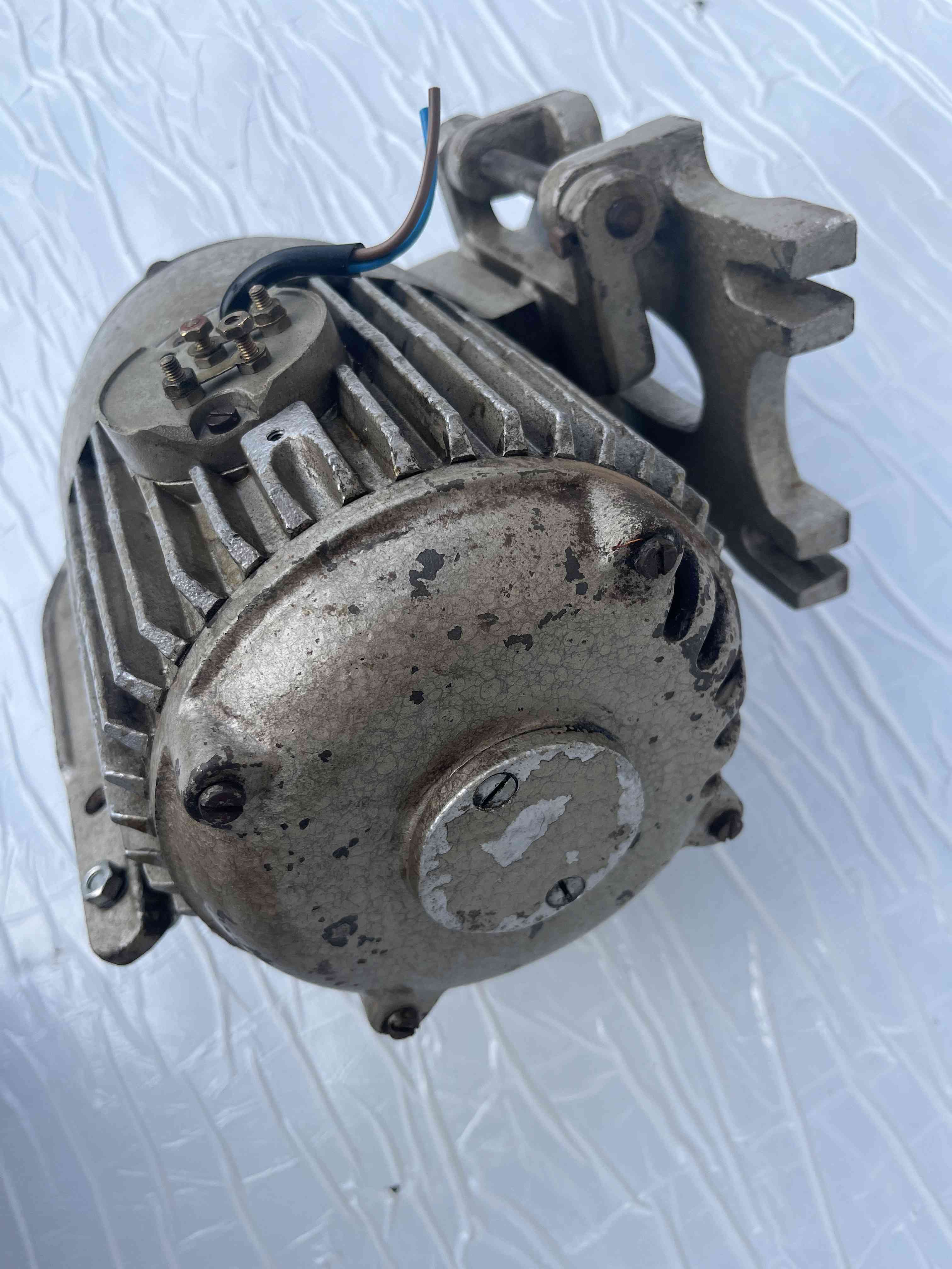 PFAFF Motore macchina da Cucire 380 – 2800 Giri in vendita - foto 11