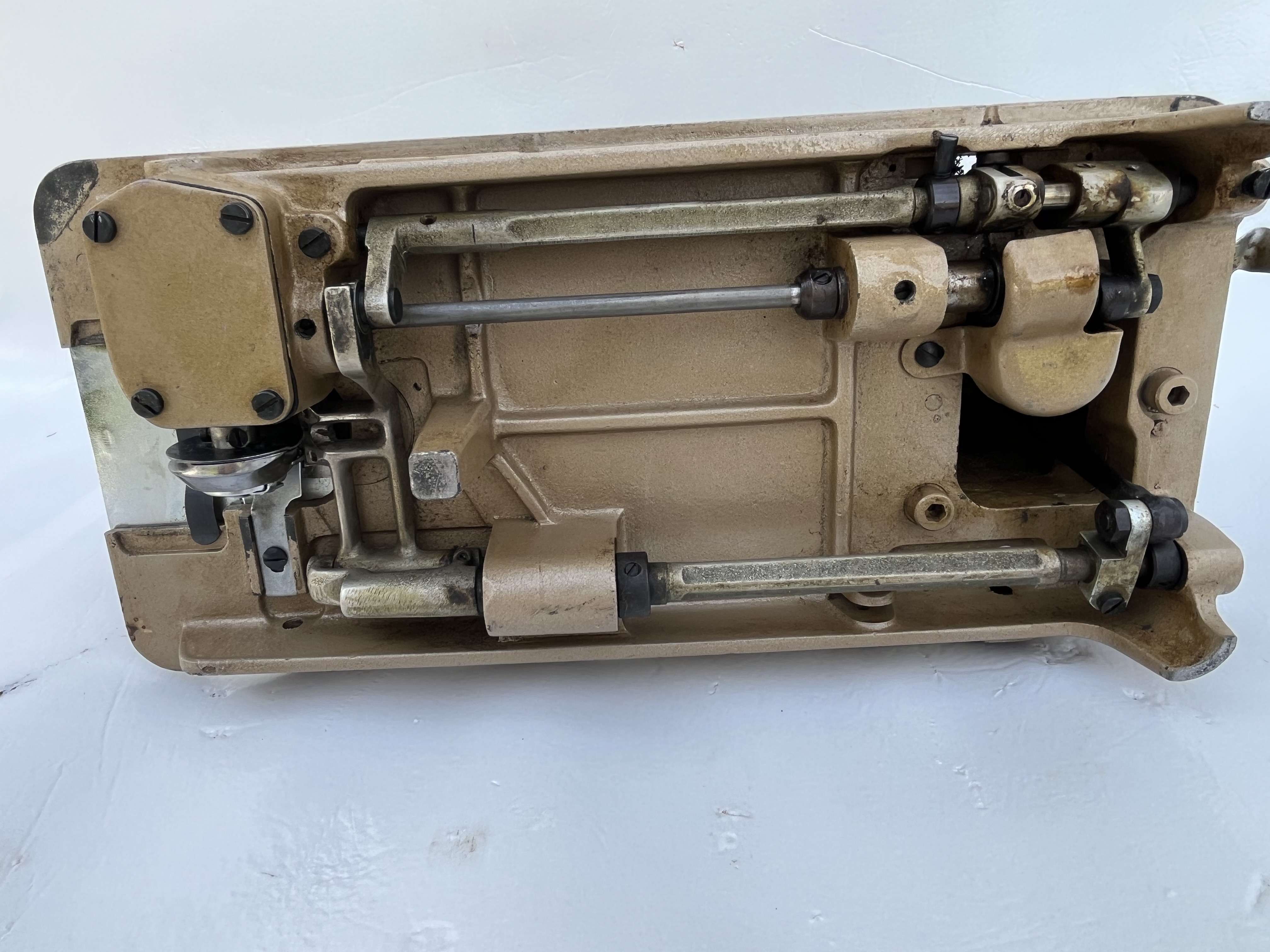Singer 807 straight stitch zig zag sewing machine in vendita - foto 7