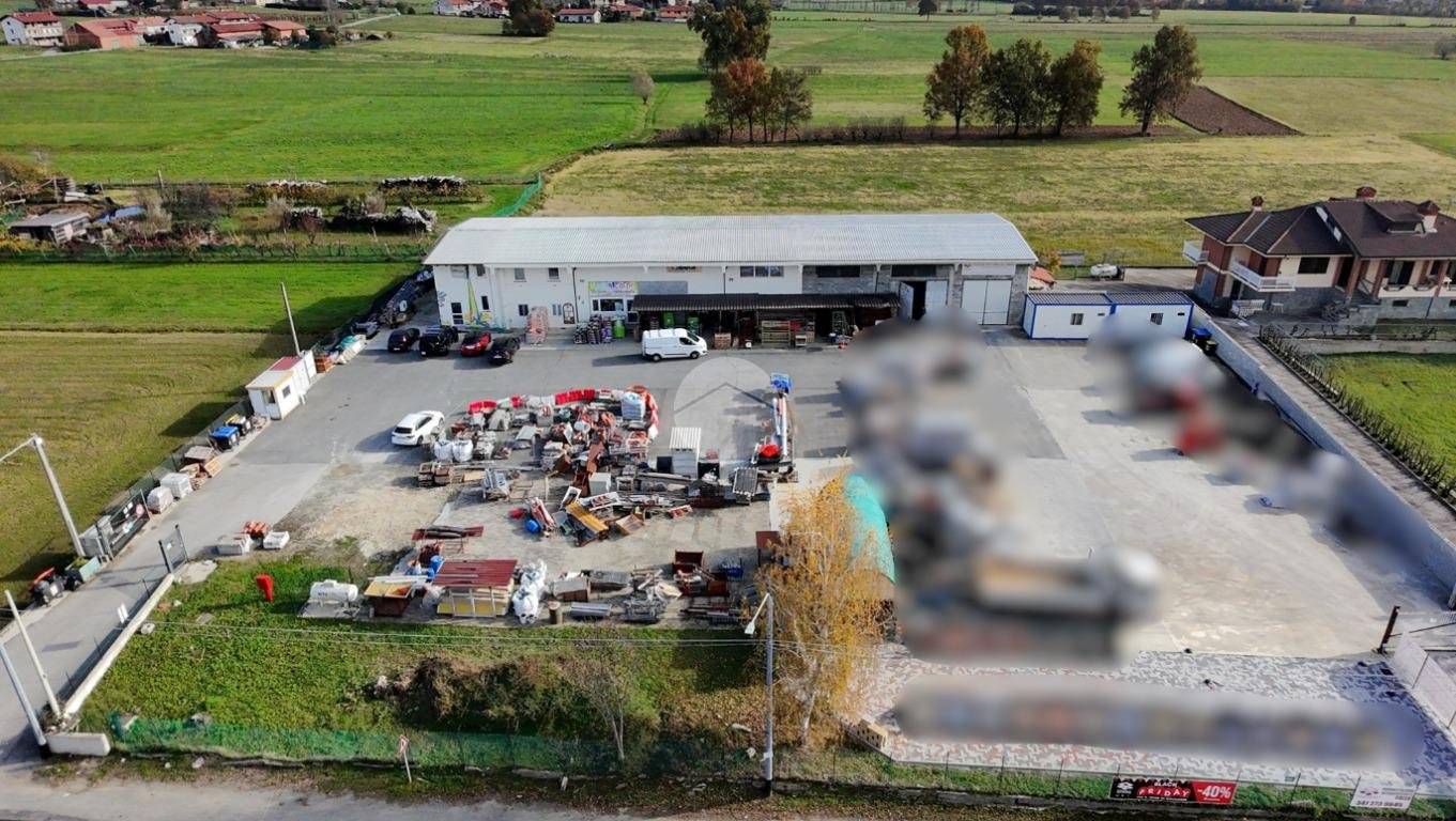 Esercizi commerciali in vendita