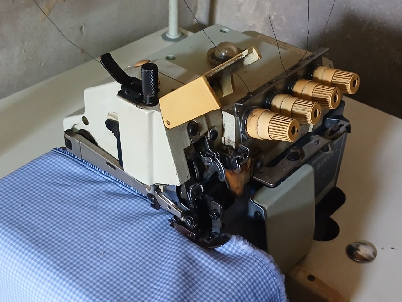 Macchine per cucire in vendita