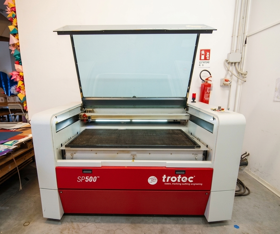 TROTEC SP500 200W 1.550H con aspiratore e chiller in vendita - foto 1