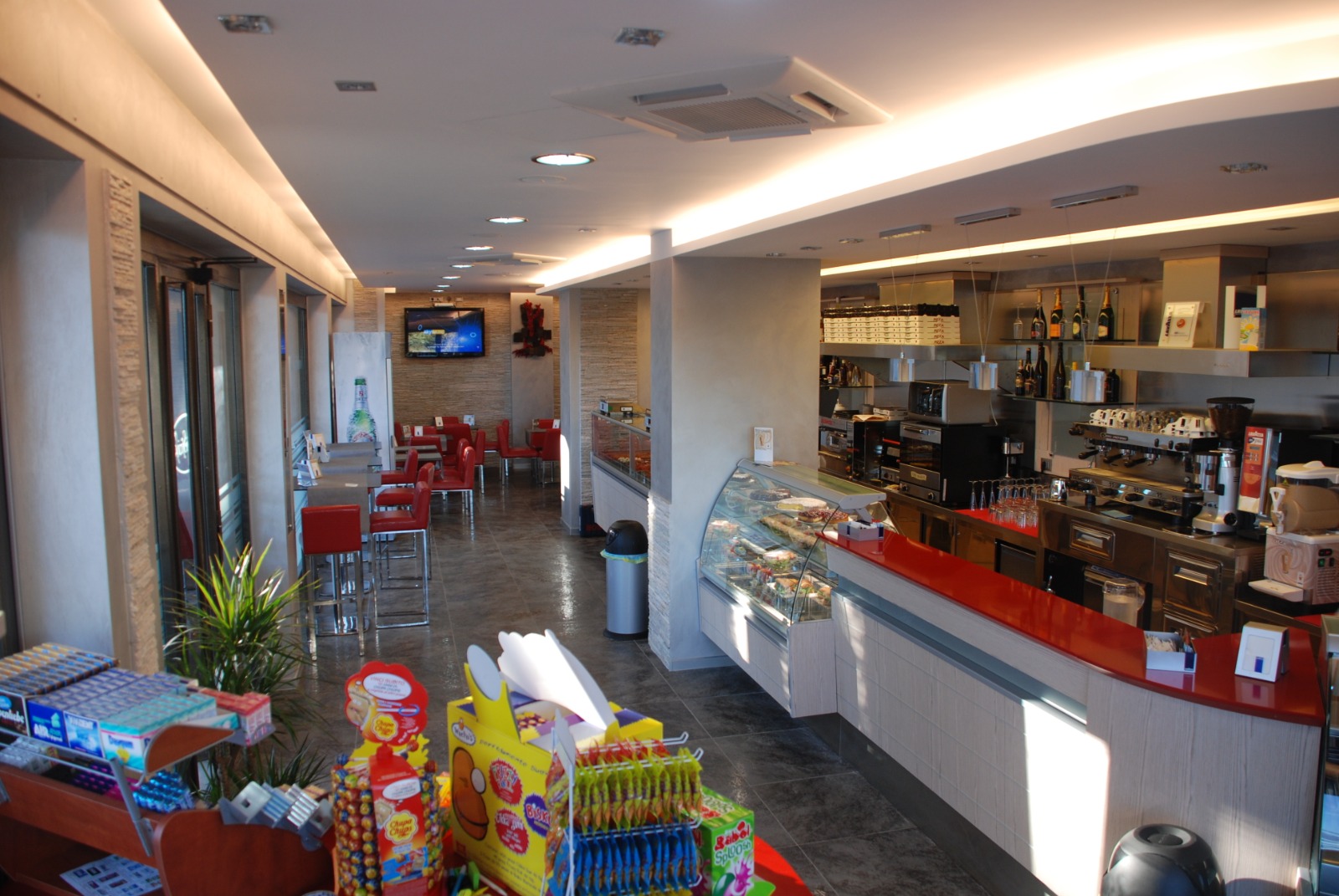 Sedie e tavoli bar in vendita - foto 1