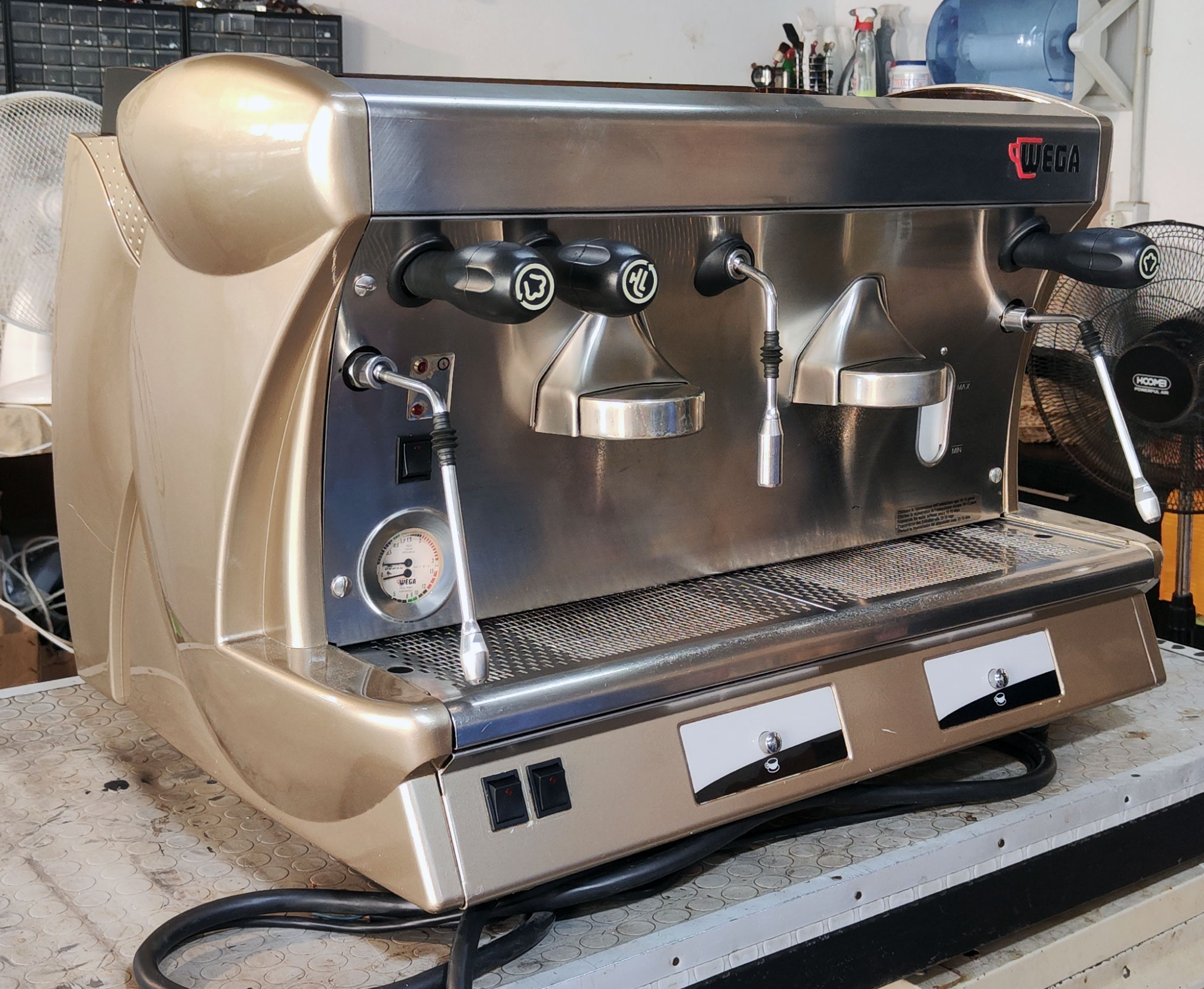 MACCHINA caffè WEGA VELA 2 gruppi SEMIAUTOMATICA in vendita - foto 2