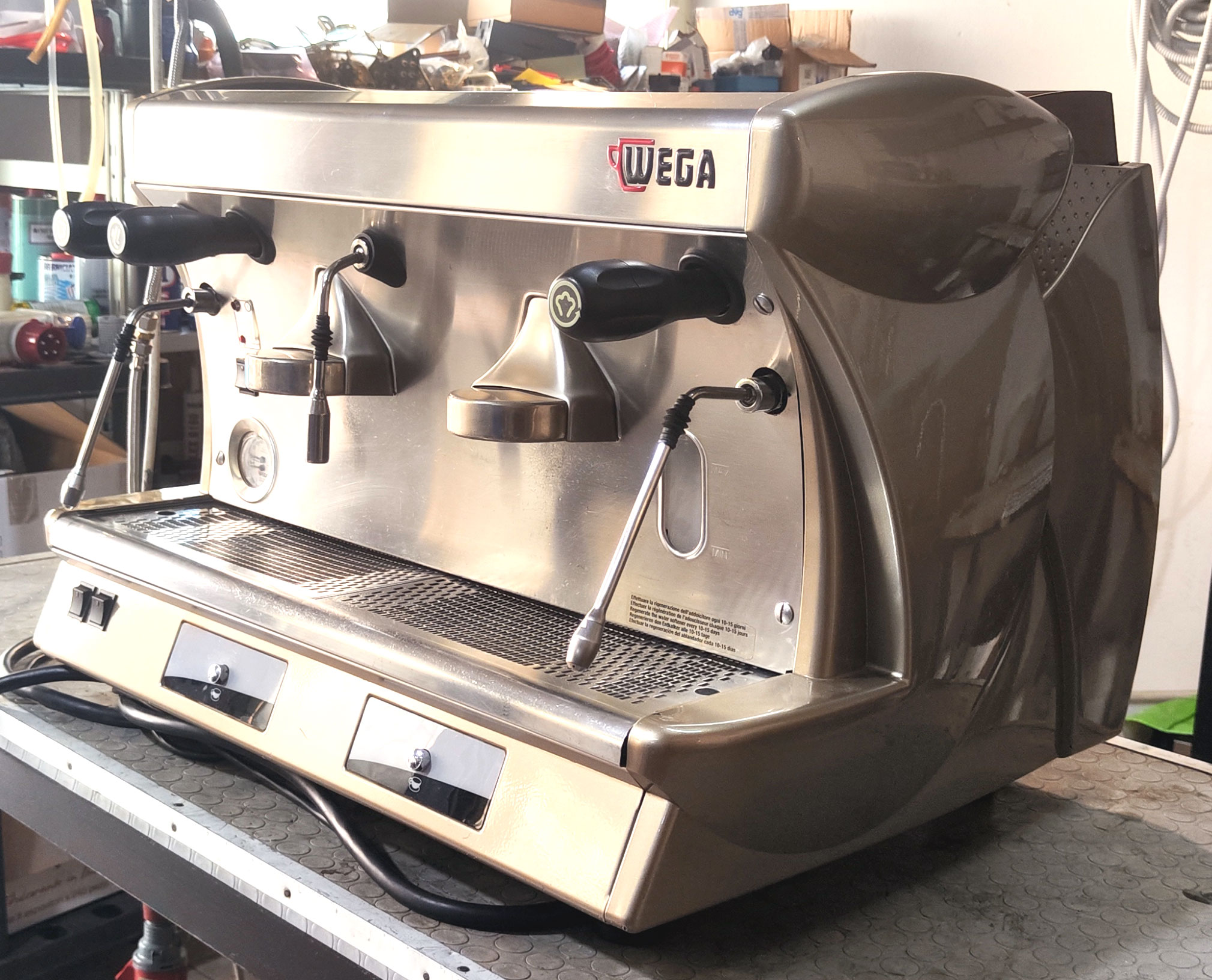 MACCHINA caffè WEGA VELA 2 gruppi SEMIAUTOMATICA in vendita - foto 3