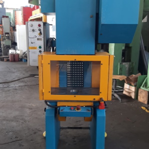 Presse meccaniche in vendita