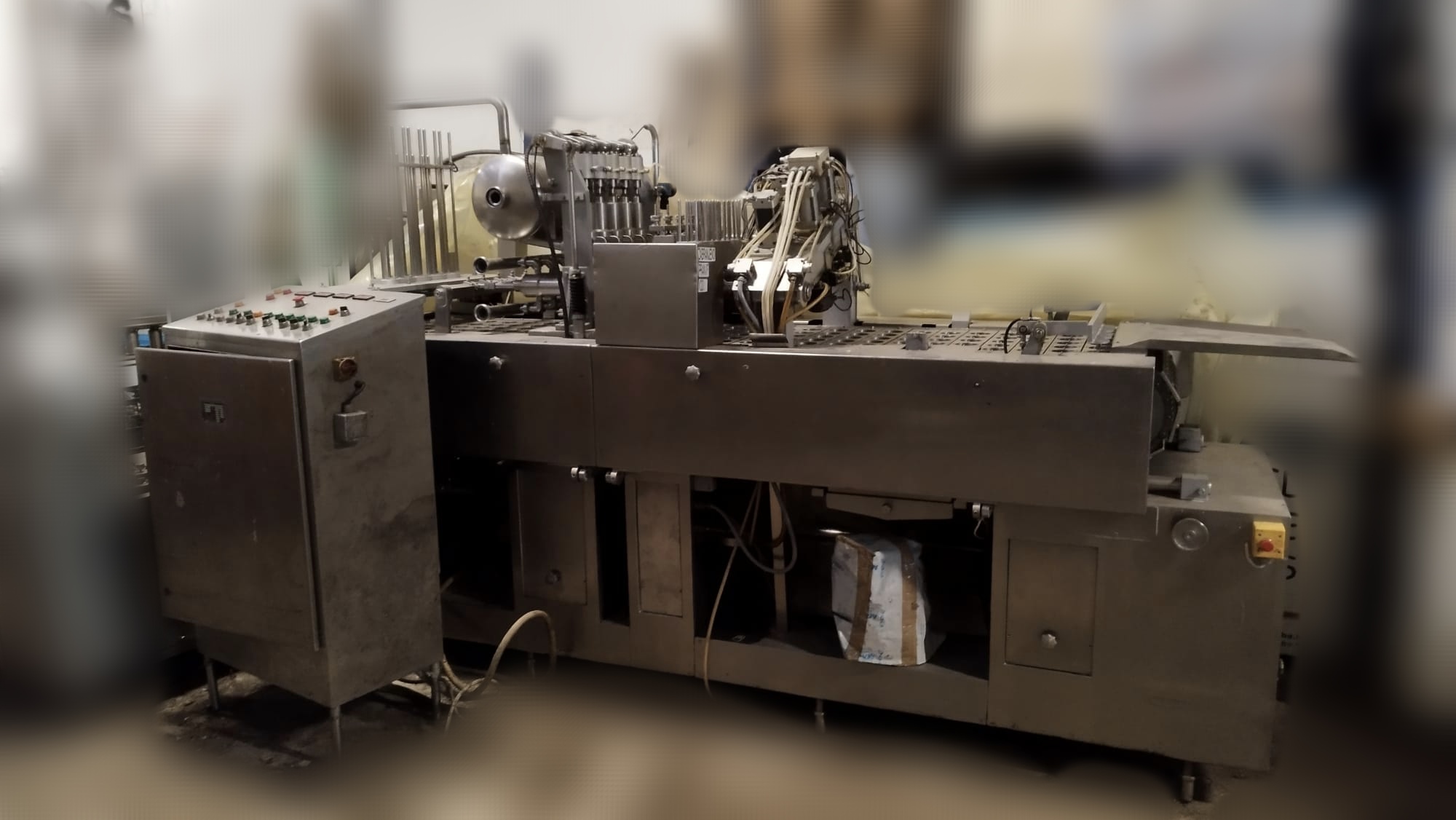 Hamba BK 6005 Filling machine - dairy yogurt cups in vendita - foto 6