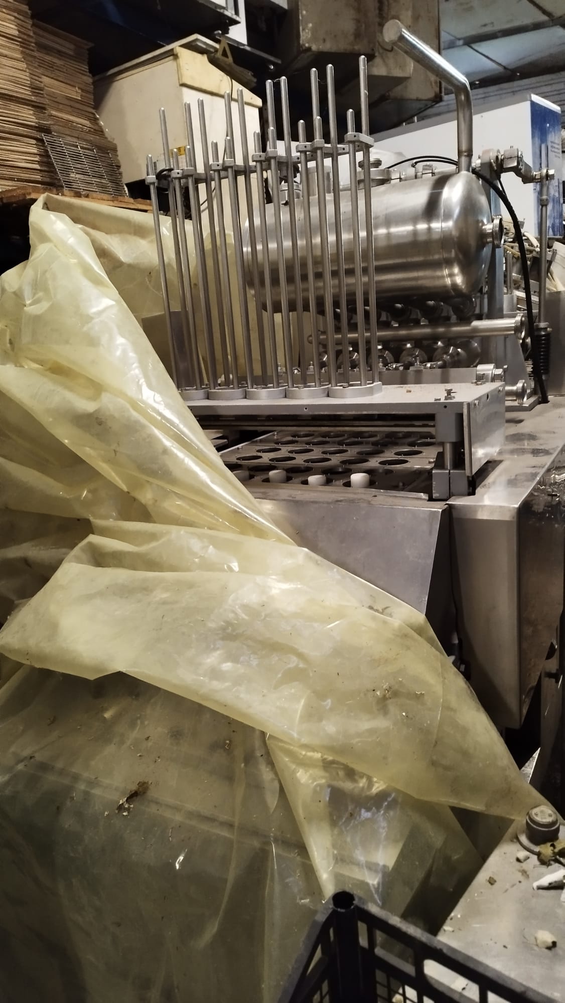 Hamba BK 6005 Filling machine - dairy yogurt cups in vendita - foto 7