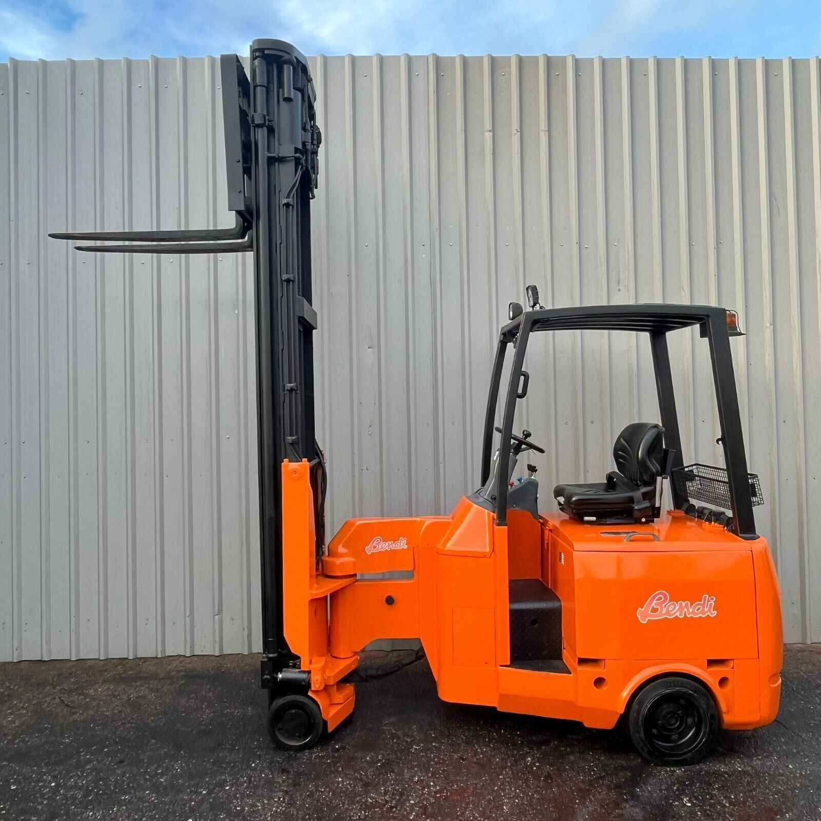 Carrelli elevatori in vendita
