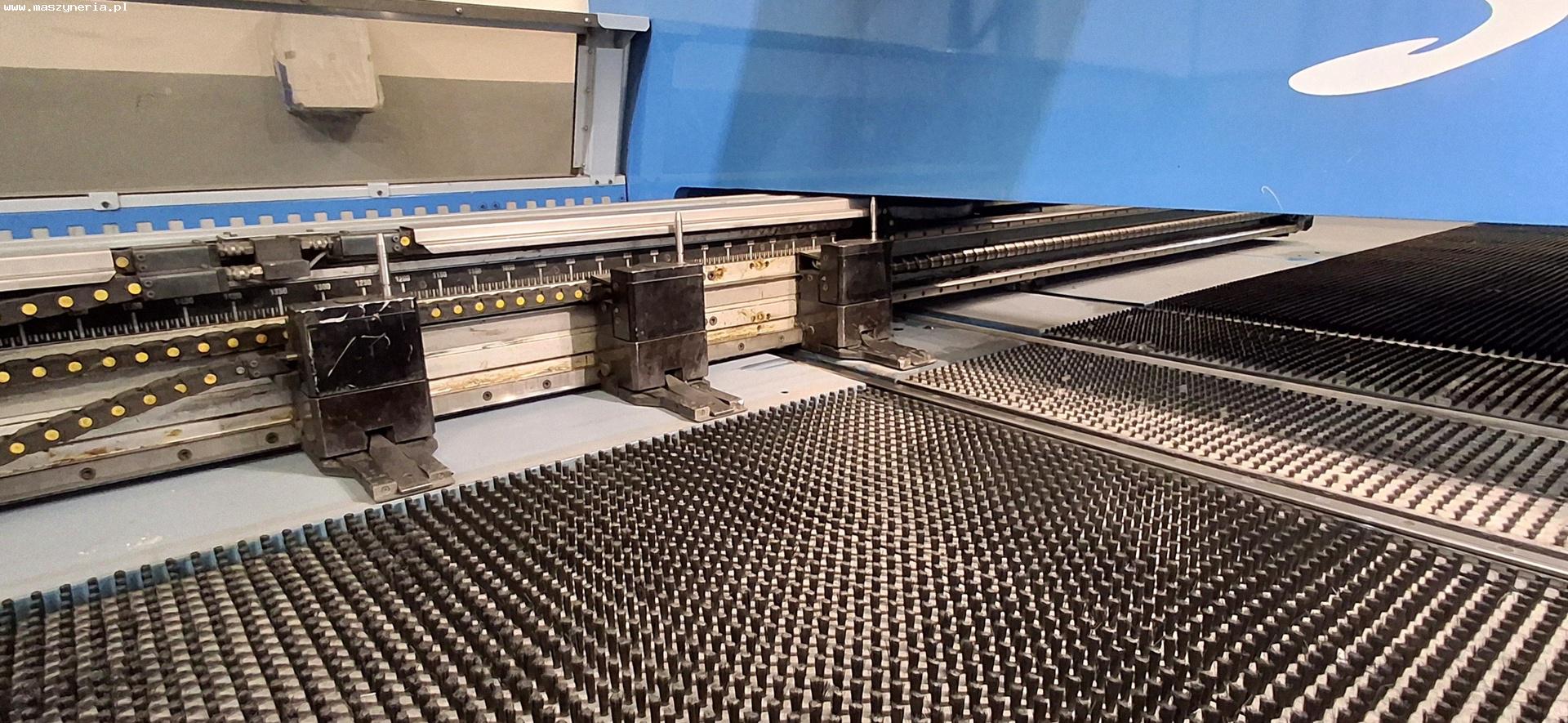 Punzonatrice a torretta FINN-POWER SG-6 in vendita - foto 4