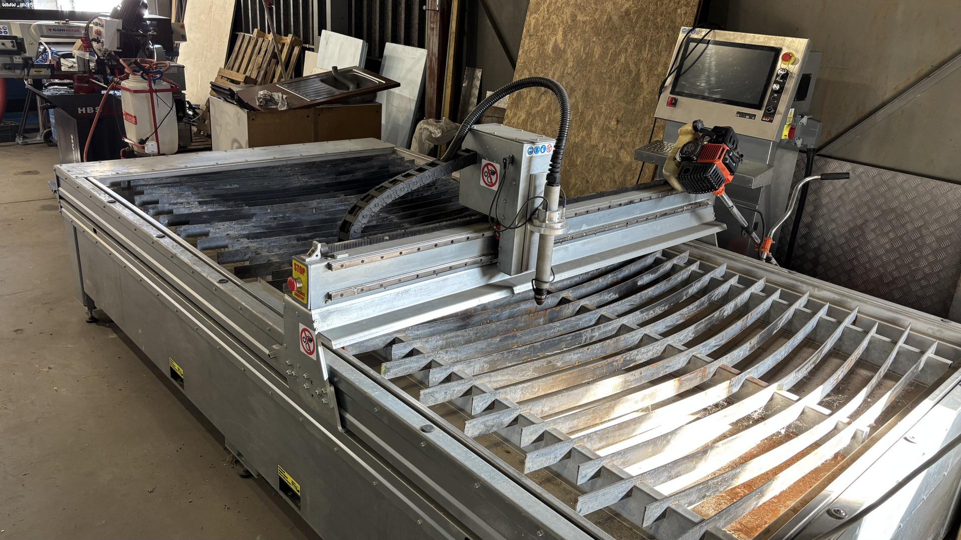 Macchina taglio plasma CORMAK KEP 150-300 in vendita - foto 2