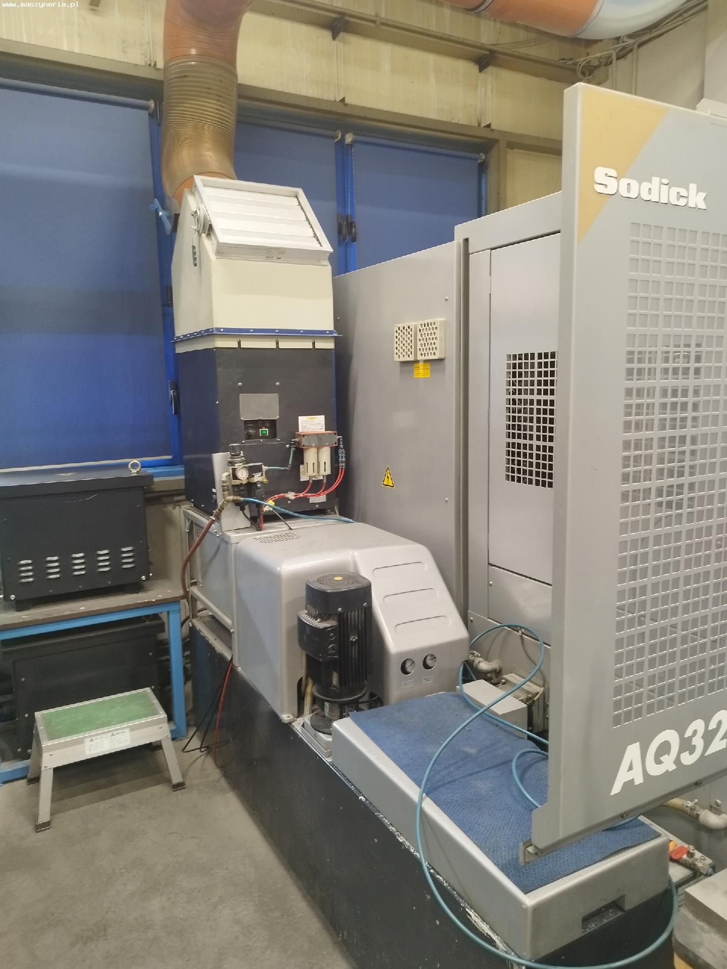 Macchina per elettroerosione a filo SODICK AQ325L in vendita - foto 4