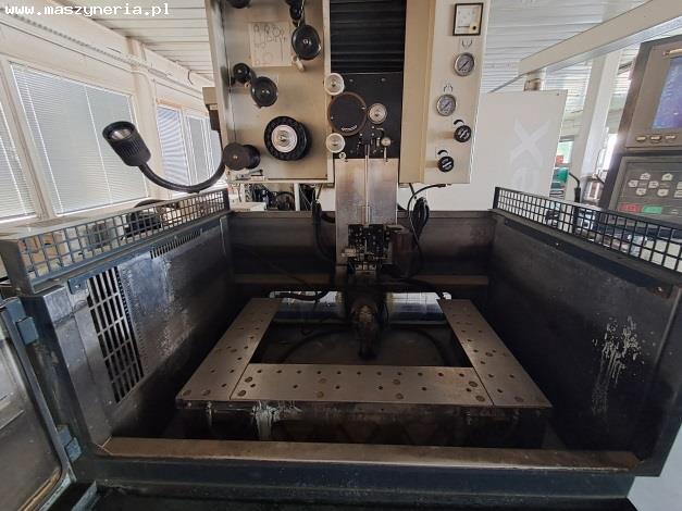 Macchina per elettroerosione a filo ACCUTEX AU-500iA in vendita - foto 2