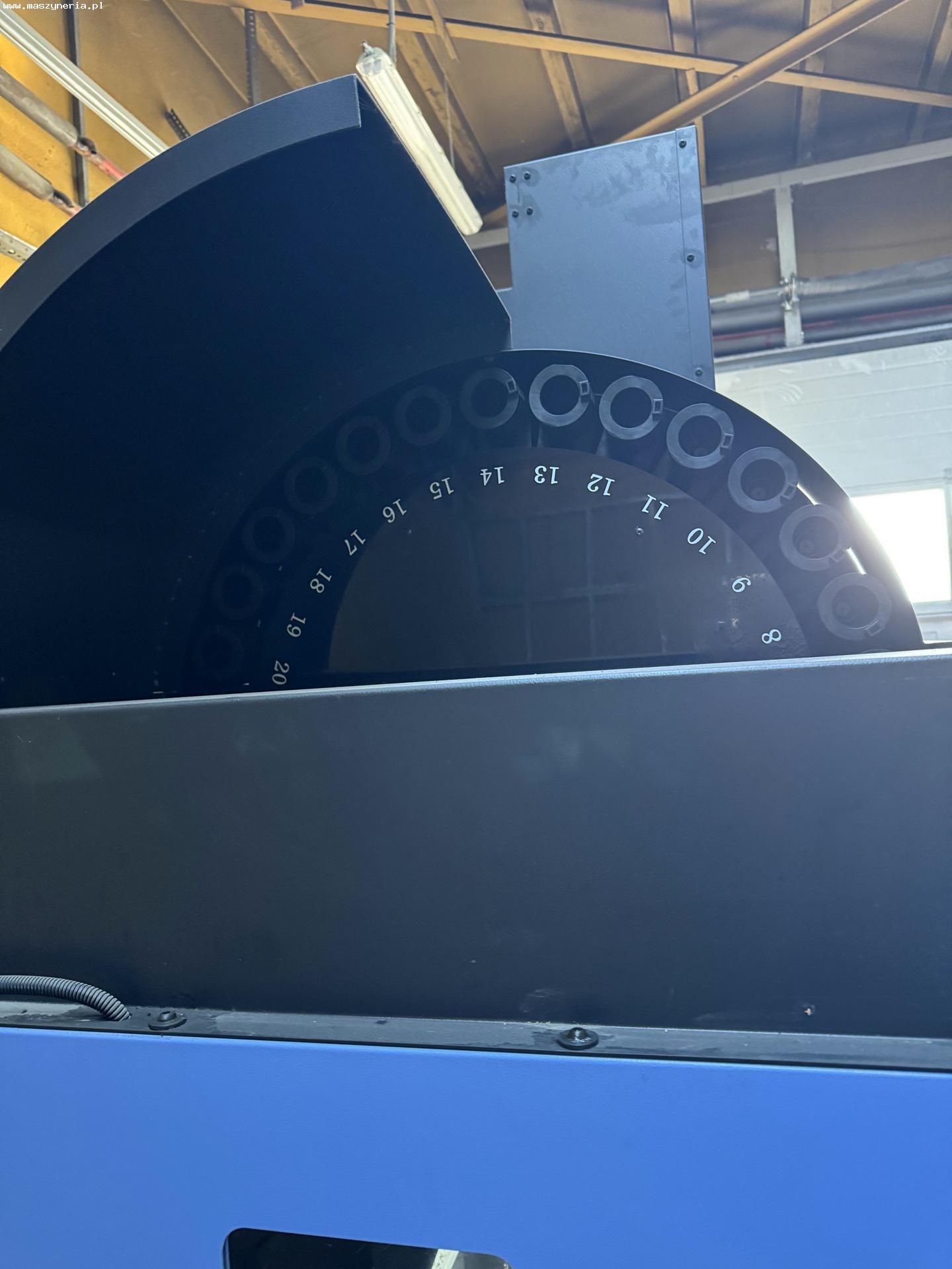 Centro di lavoro CNC DOOSAN DNM 4500 in vendita - foto 4