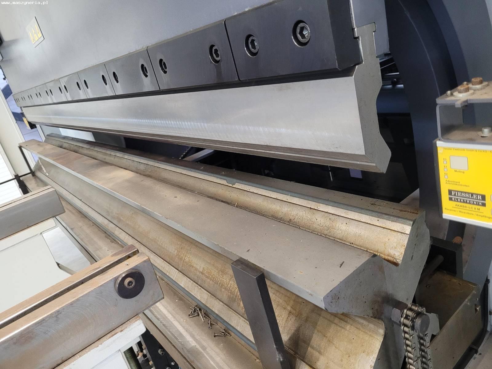 Pressa piegatrice idraulica CNC BAYKAL APHS 31440 in vendita - foto 3