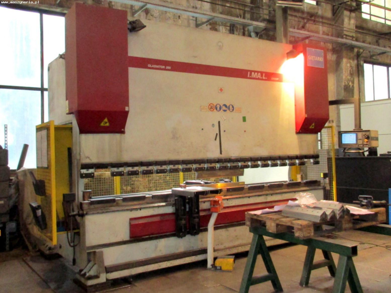 Pressa piegatrice idraulica CNC IMAL GLADIATOR 255 in vendita - foto 2
