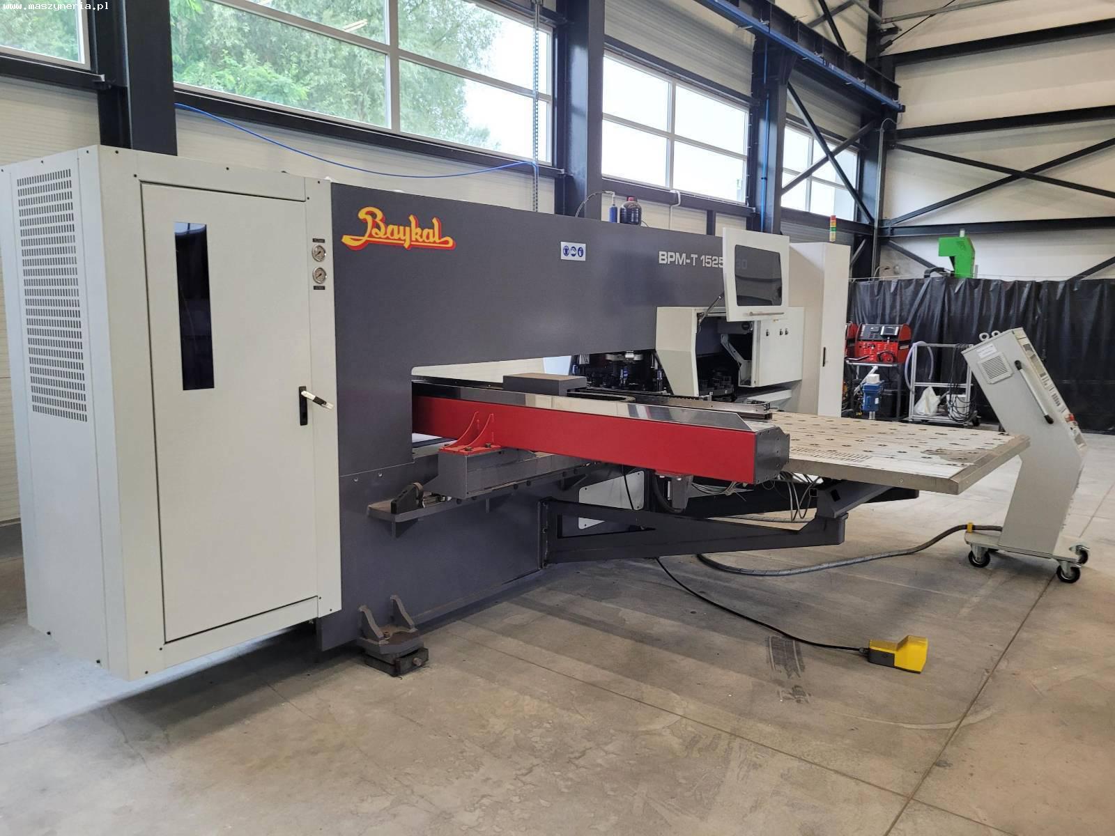  Punzonatrice CNC BAYKAL BPM-T 1525X30 in vendita - foto 1