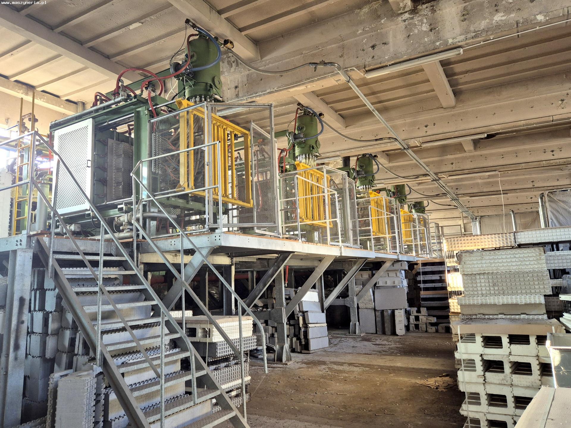 Macchina per lo stampaggio di polistirolo NAN-JHIEH in vendita - foto 11