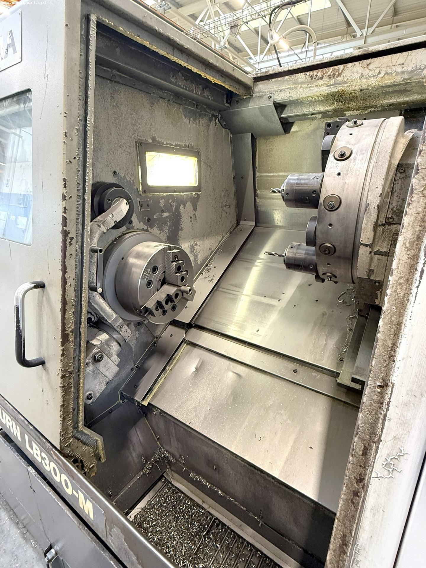 Centro di tornitura CNC OKUMA LB 300 M in vendita - foto 3