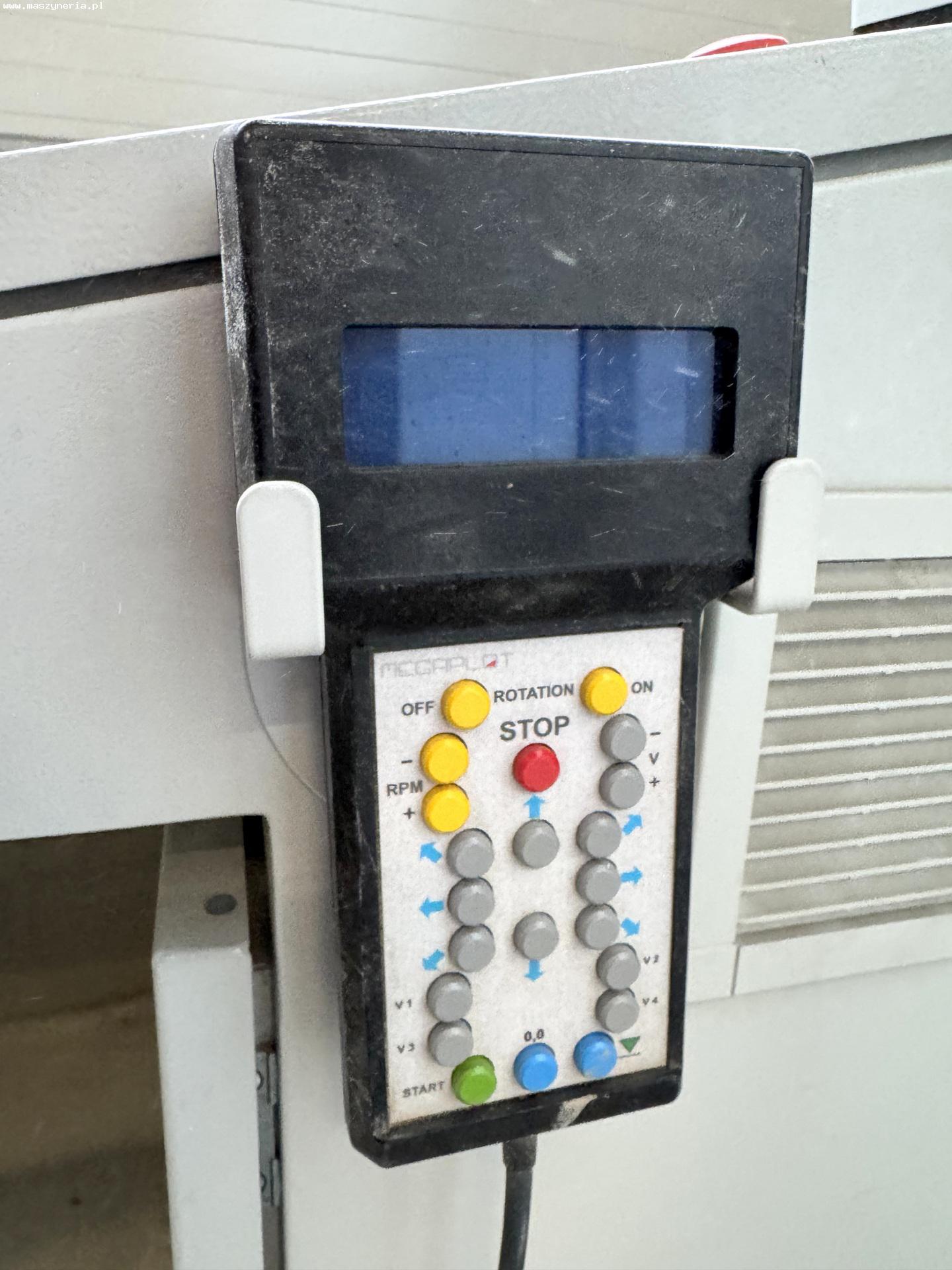 Macchina per il taglio della schiuma CNC MEGAPLOT in vendita - foto 5