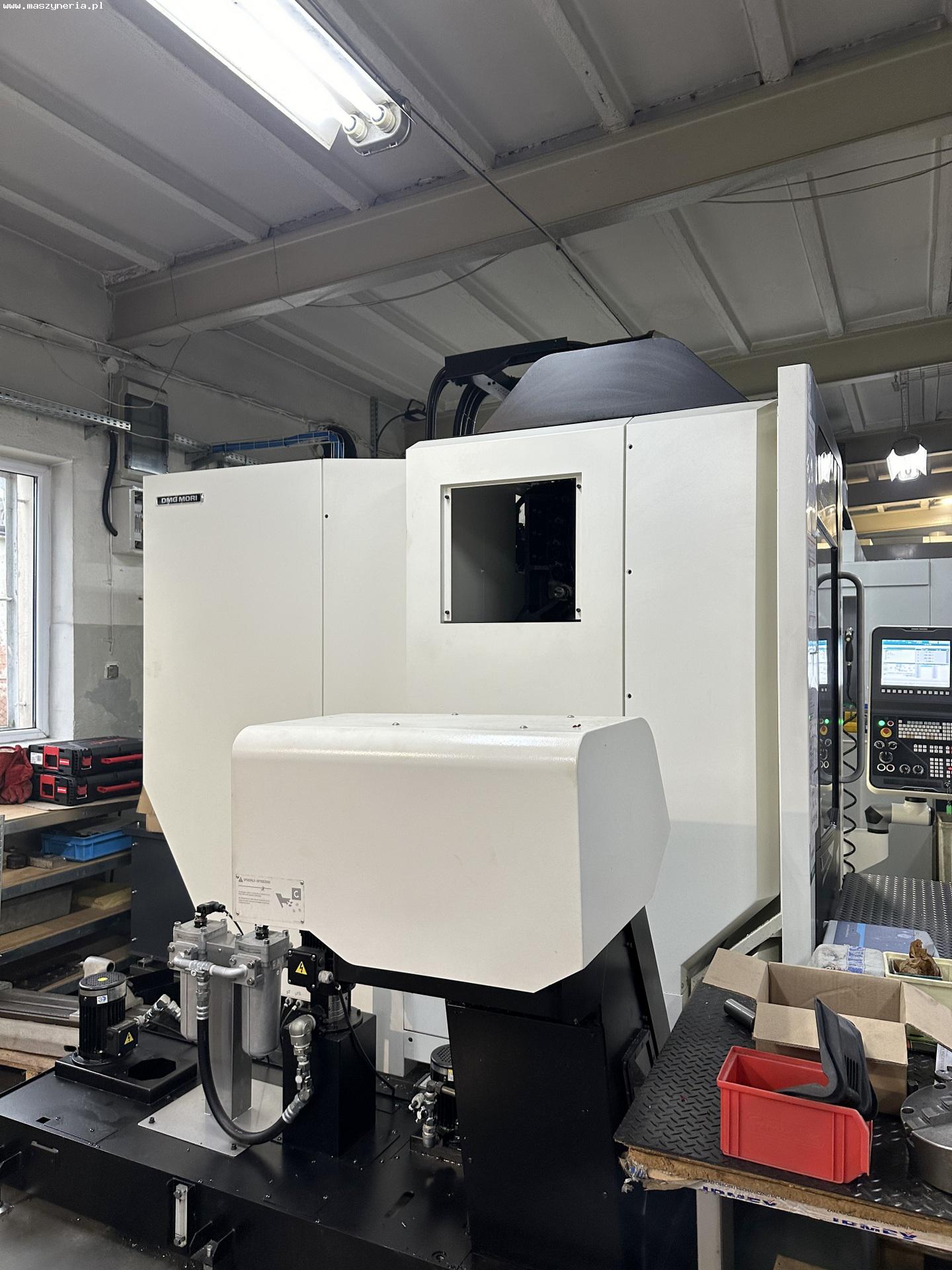 Centro di lavoro CNC DMG MORI CMX 1100 V in vendita - foto 4