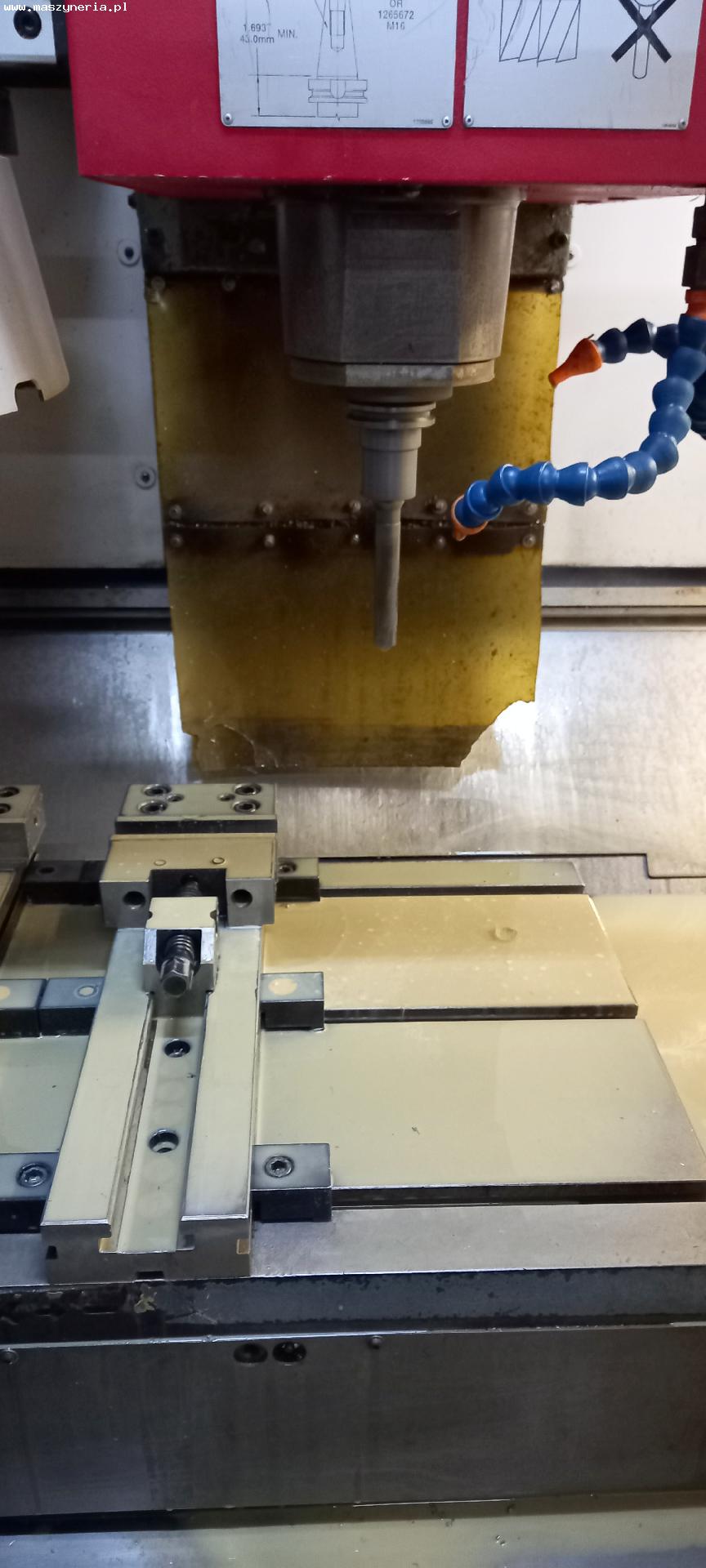 Centro di lavoro verticale CNC CINCINNATI MILACRON in vendita - foto 5