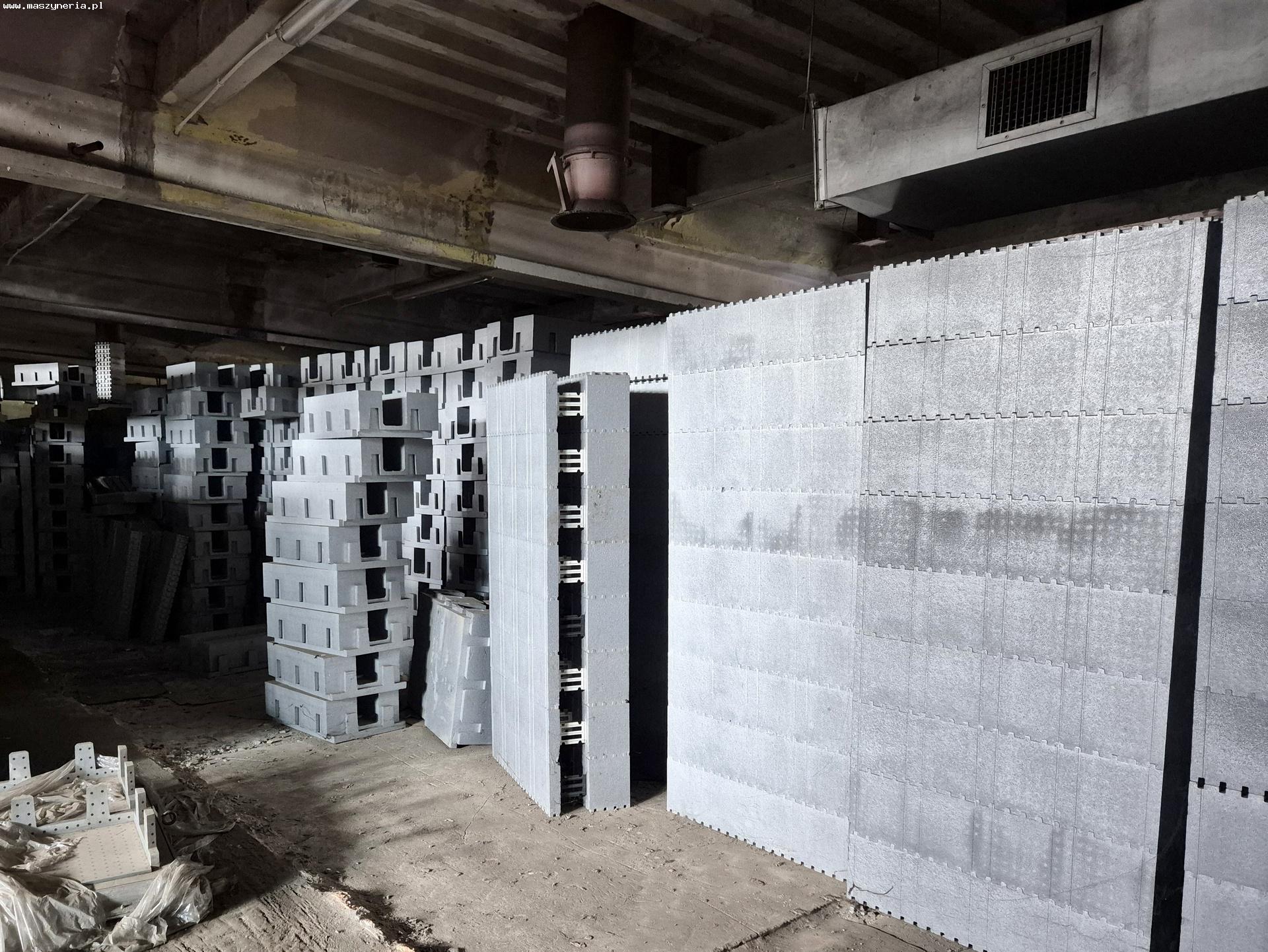 Macchina per lo stampaggio di polistirolo NAN-JHIEH in vendita - foto 12