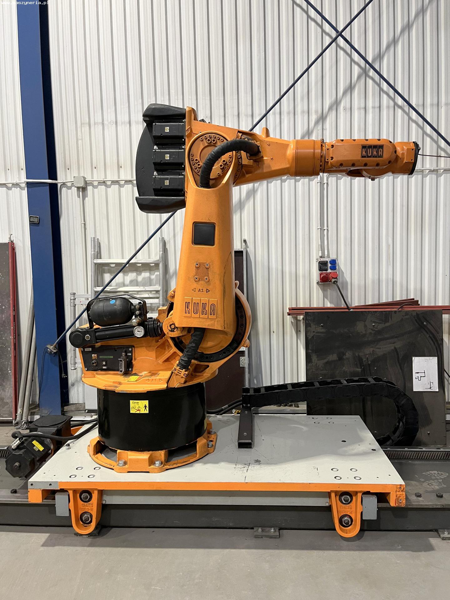 Robot KUKA KR 150-2-TJ in vendita - foto 1