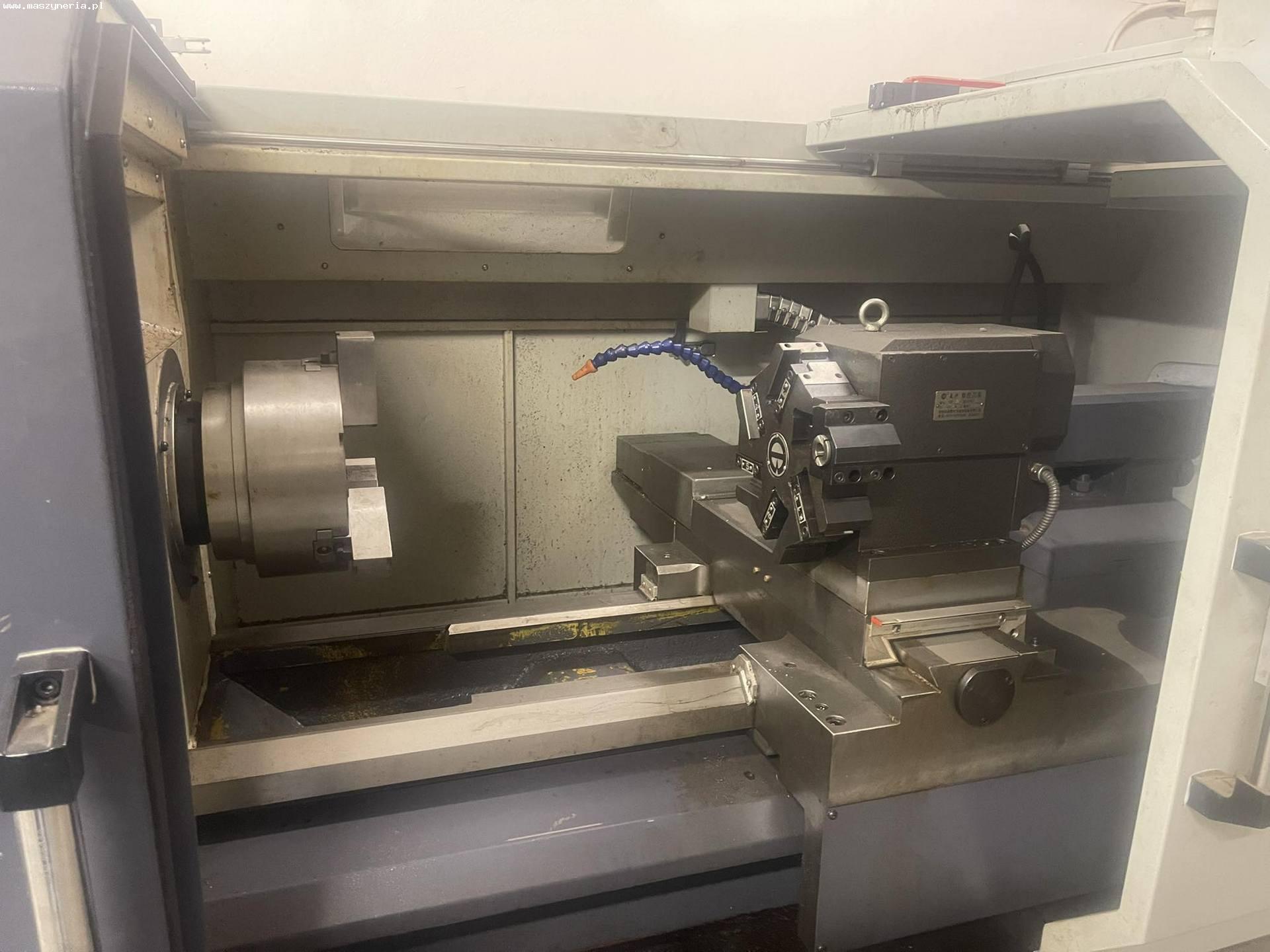 Centro di tornitura CNC CORMAK CKT 500x850 in vendita - foto 2