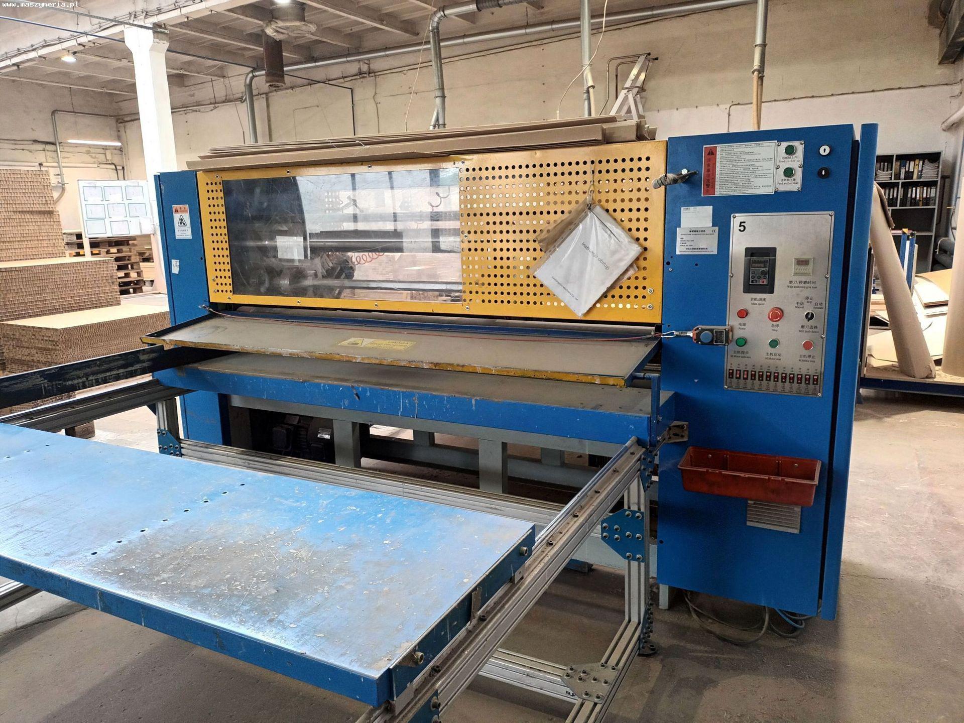 Macchina per il taglio del cartone alveolare FQJ-1800 in vendita - foto 2