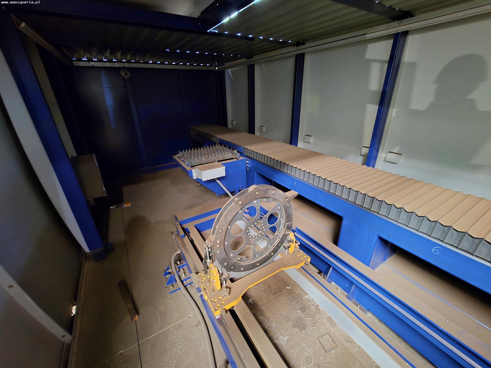 Laser fiber per il taglio di tubi e profili MICROSTEP in vendita - foto 2