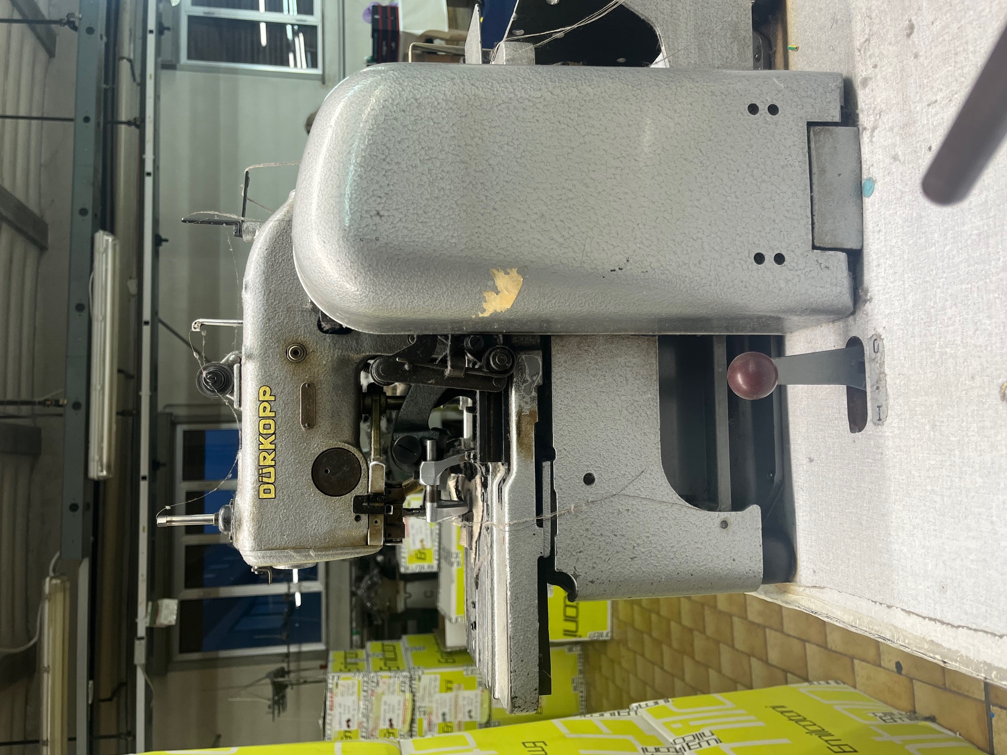 Abbigliamento in vendita