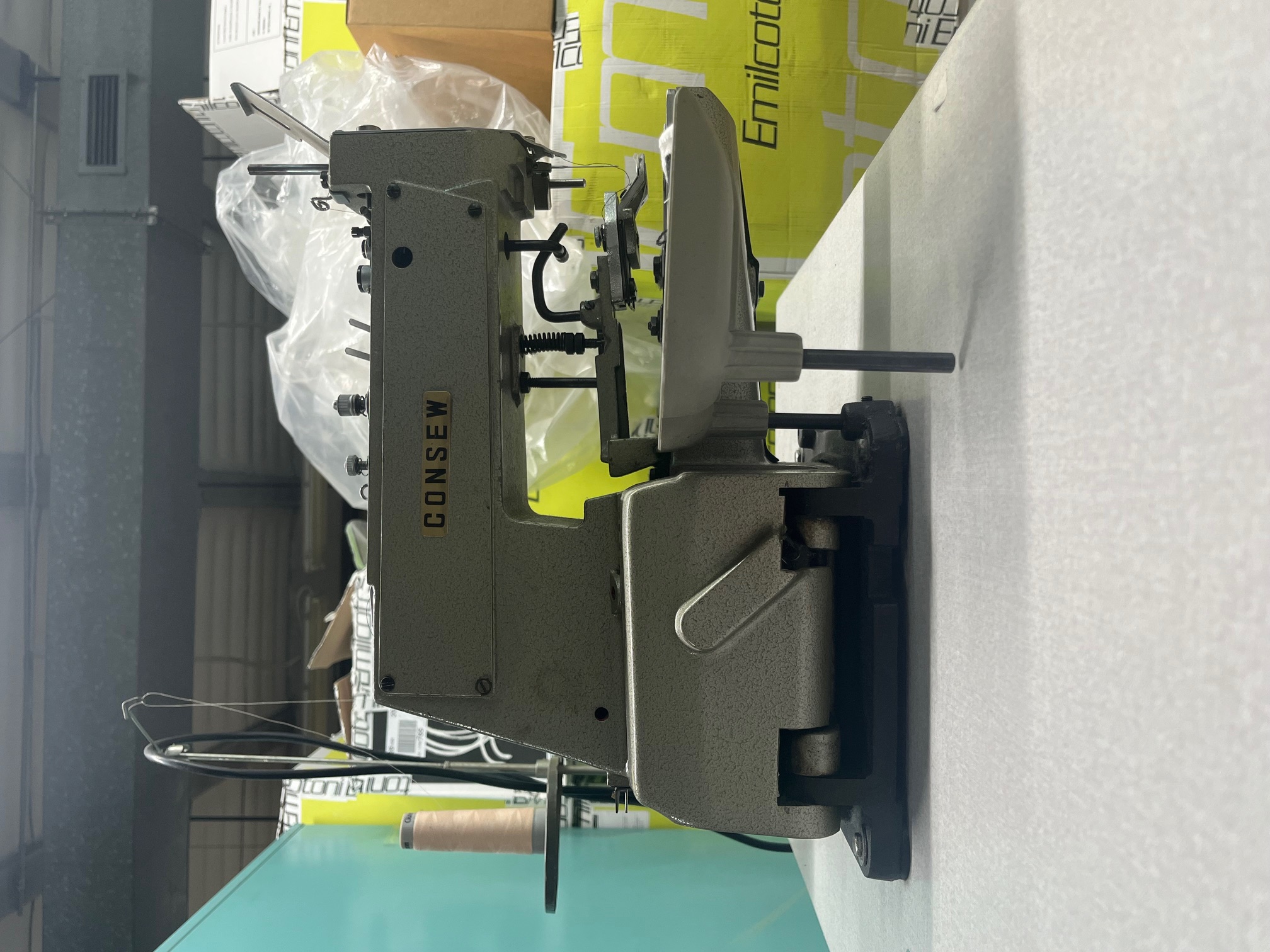 ASOLATRICE DURKOPP + MACCHINA ATTACCA BOTTONI CONSEW in vendita - foto 4