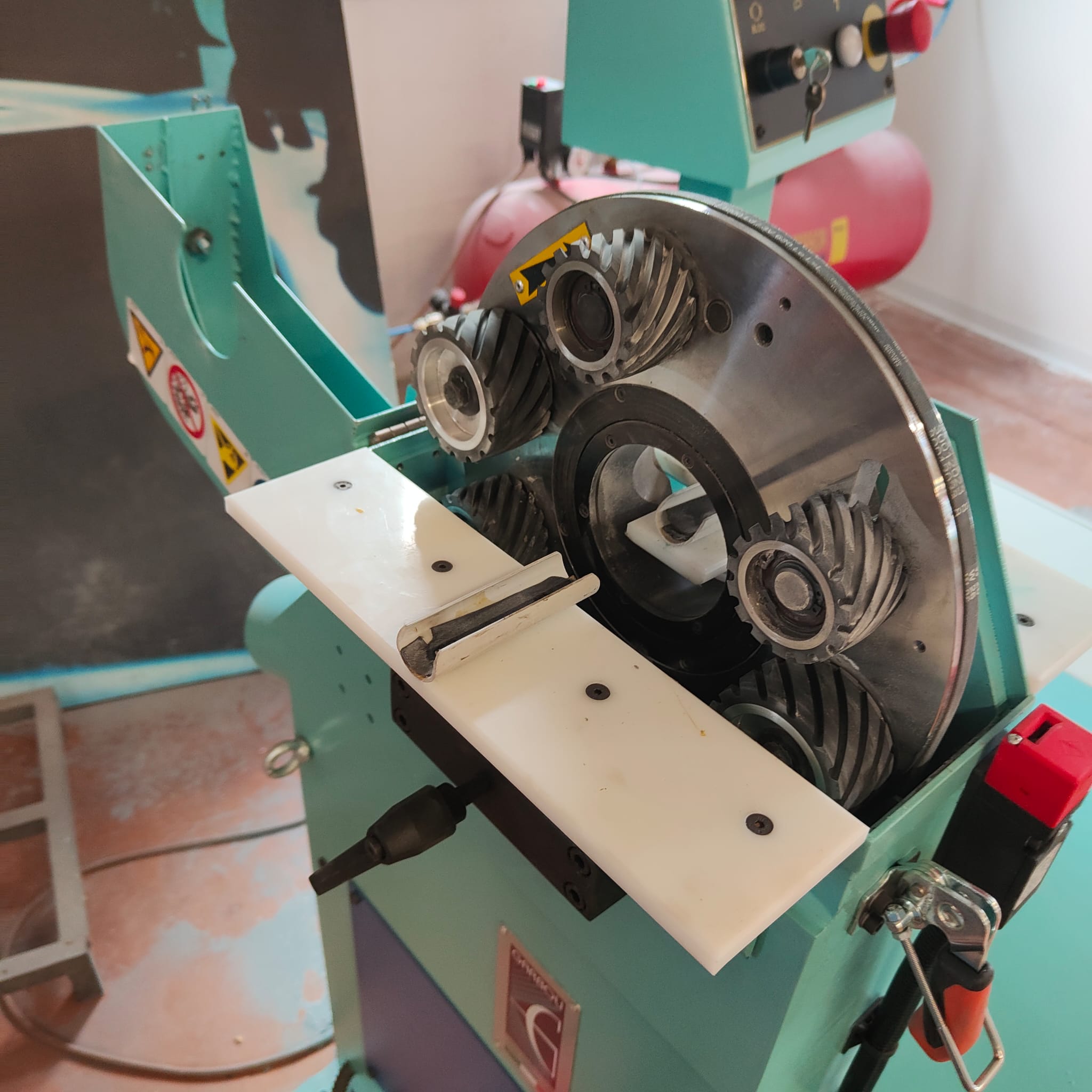 Vendo Smerigliatrice Orbitante GARBOLI LPC160  in vendita - foto 3