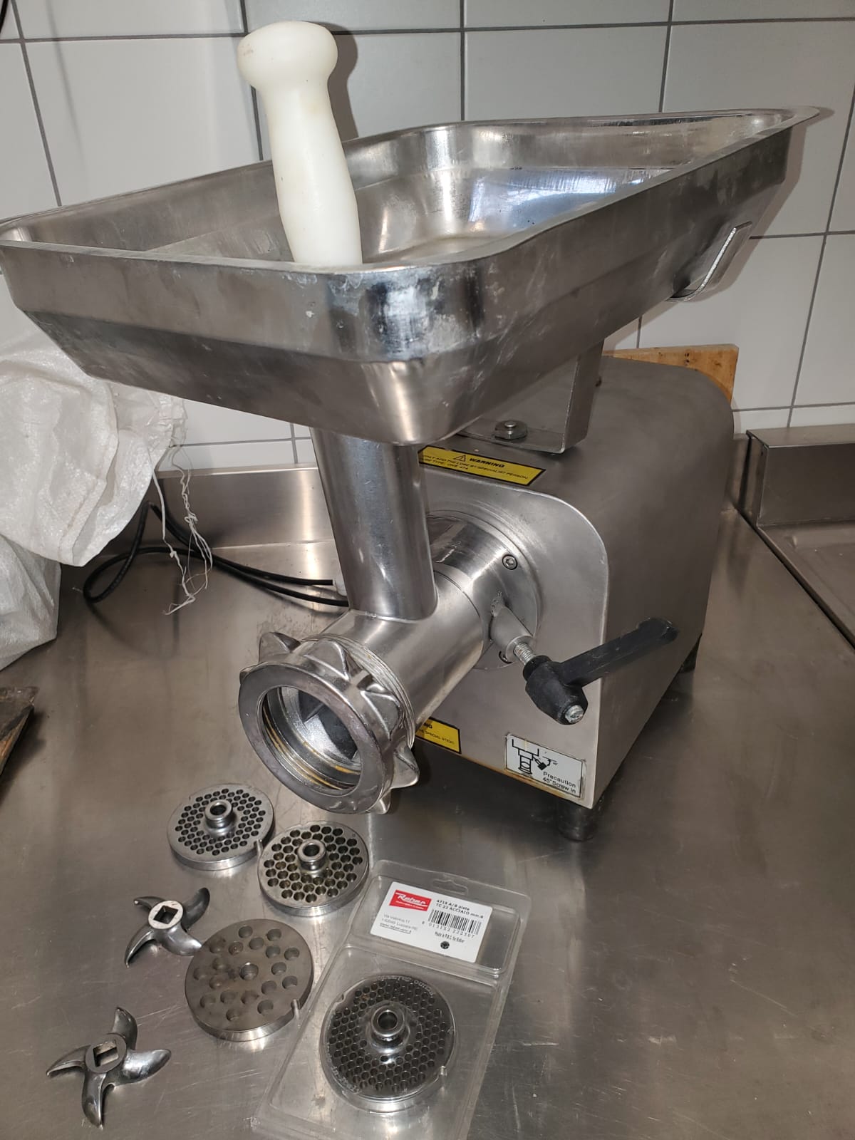 LABORATORIO LAVORAZIONE CARNI E SALUMI in vendita - foto 10