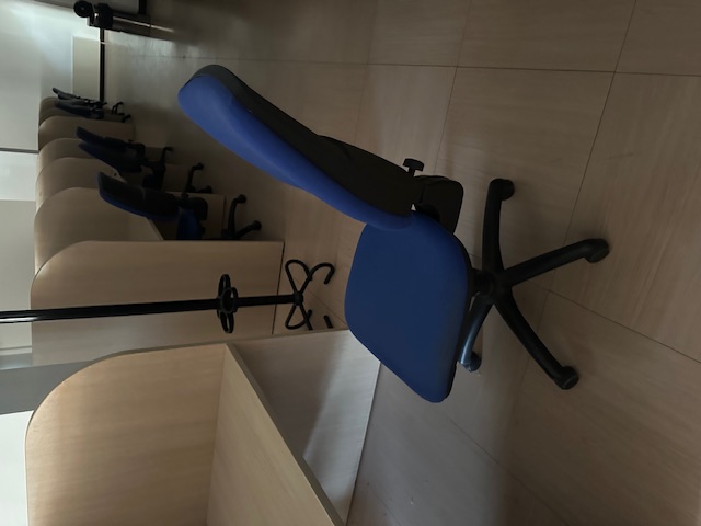 offro postazioni e sedie ufficio in ottimo stato in vendita - foto 6