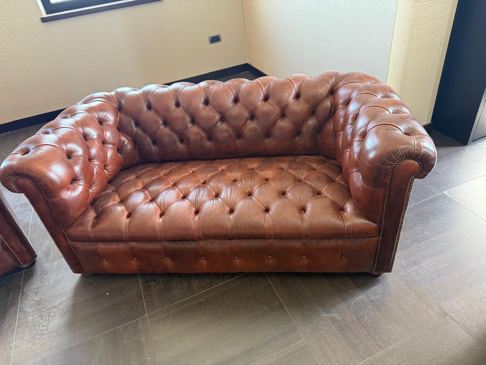 Divani in pelle rossa in vendita - foto 3