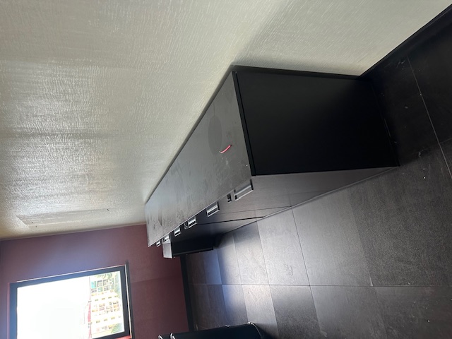 Tavolo per riunioni e mobili d'arredo in vendita - foto 3